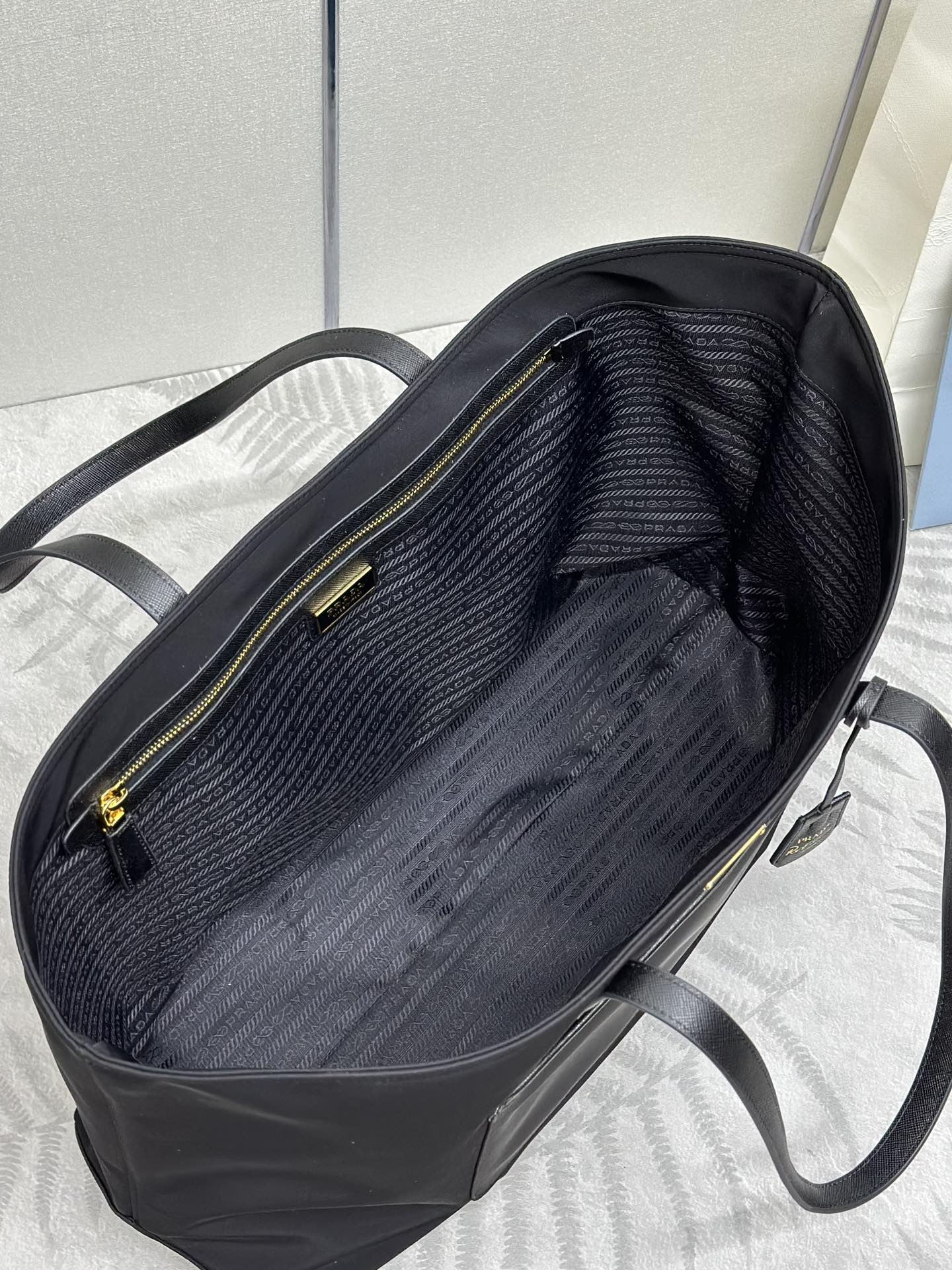 CLASSIC TOTE BAG 43 IN BLACK RE-NYLON FABRIC mysite