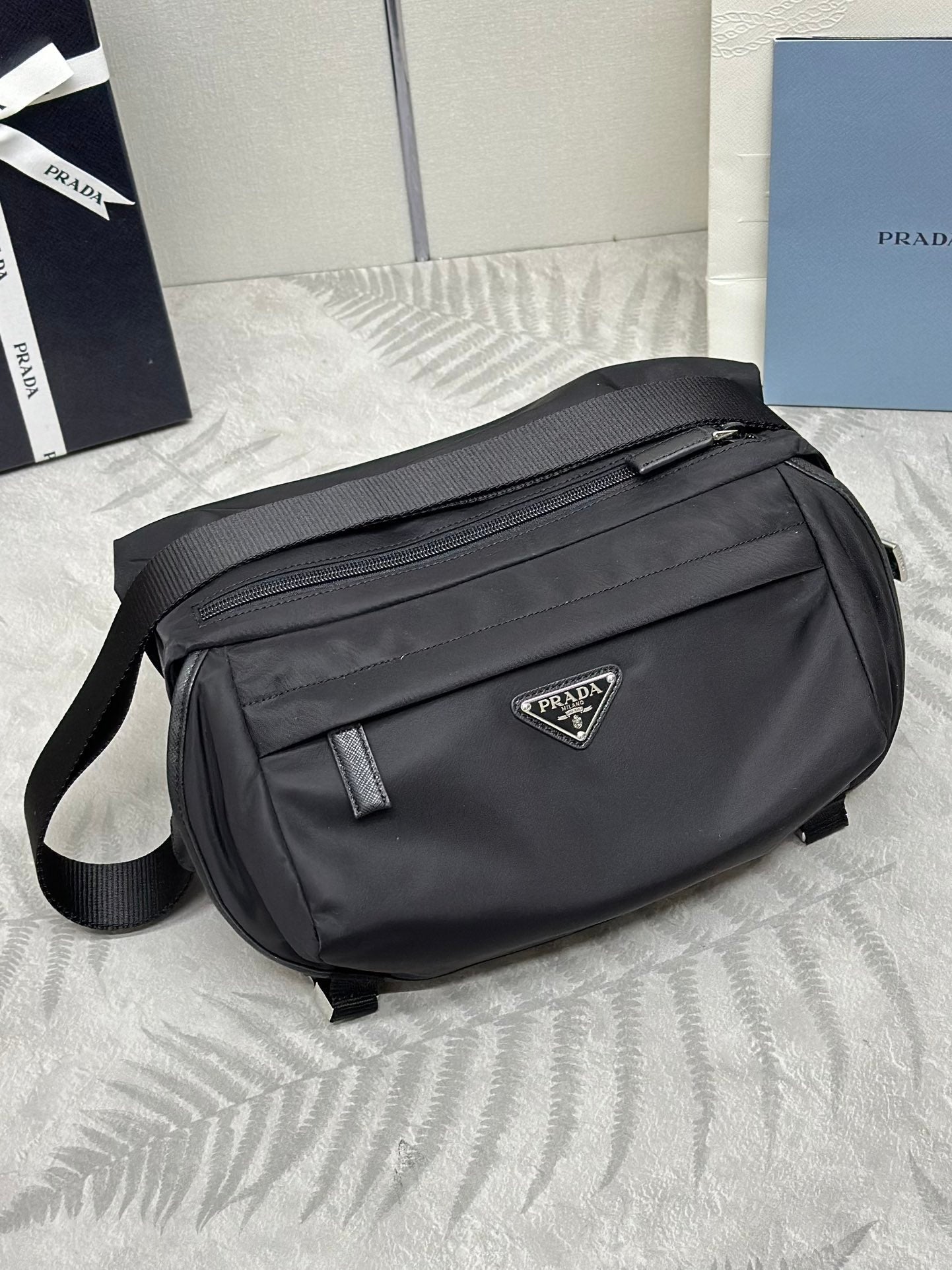 SHOULDER BAG 27 IN BLACK RE-NYLON TRIANGLE LOGO mysite