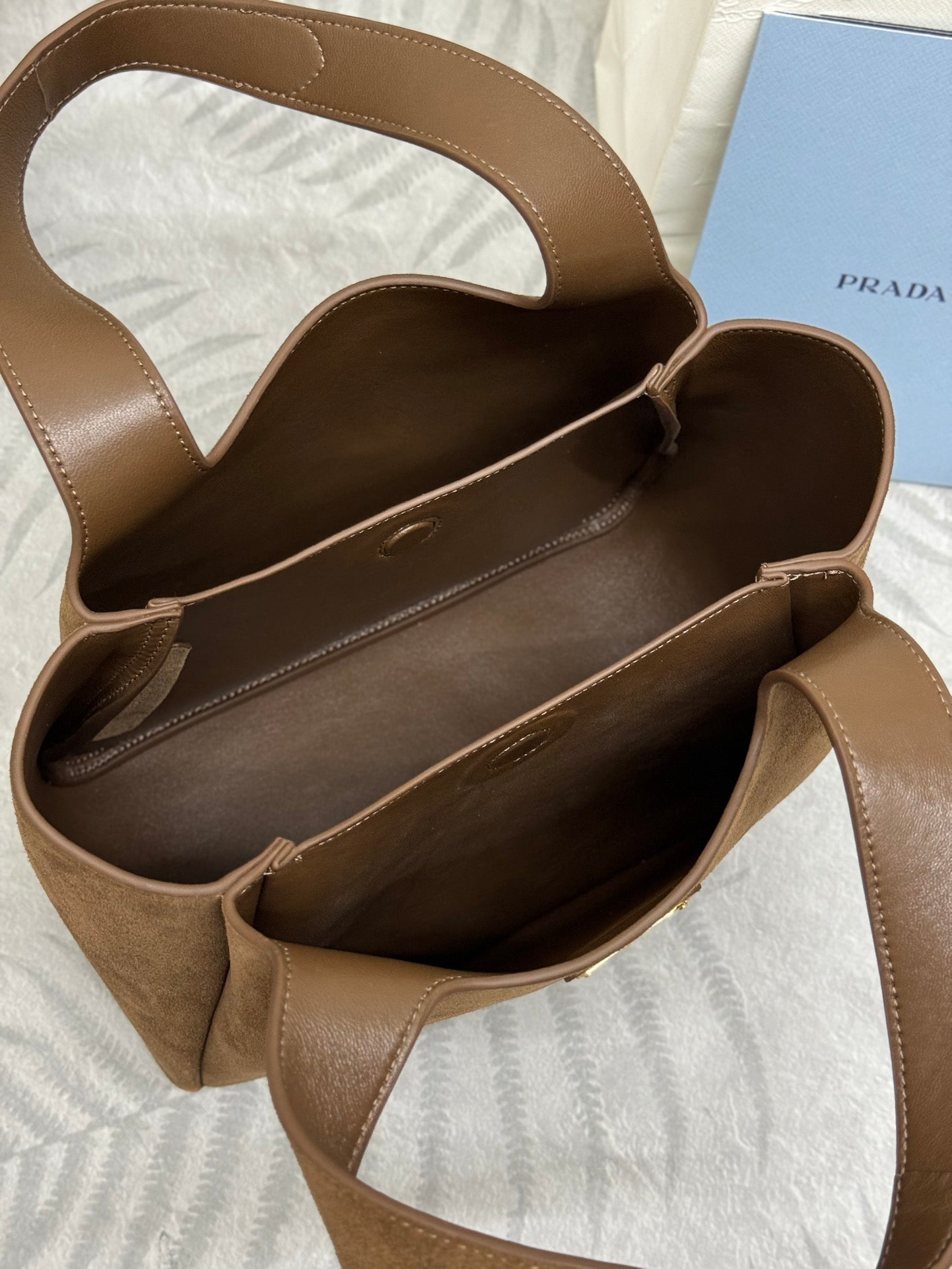 TOTE BAG 25 IN CHERRY WOOD SUEDE GOLD LOGO mysite