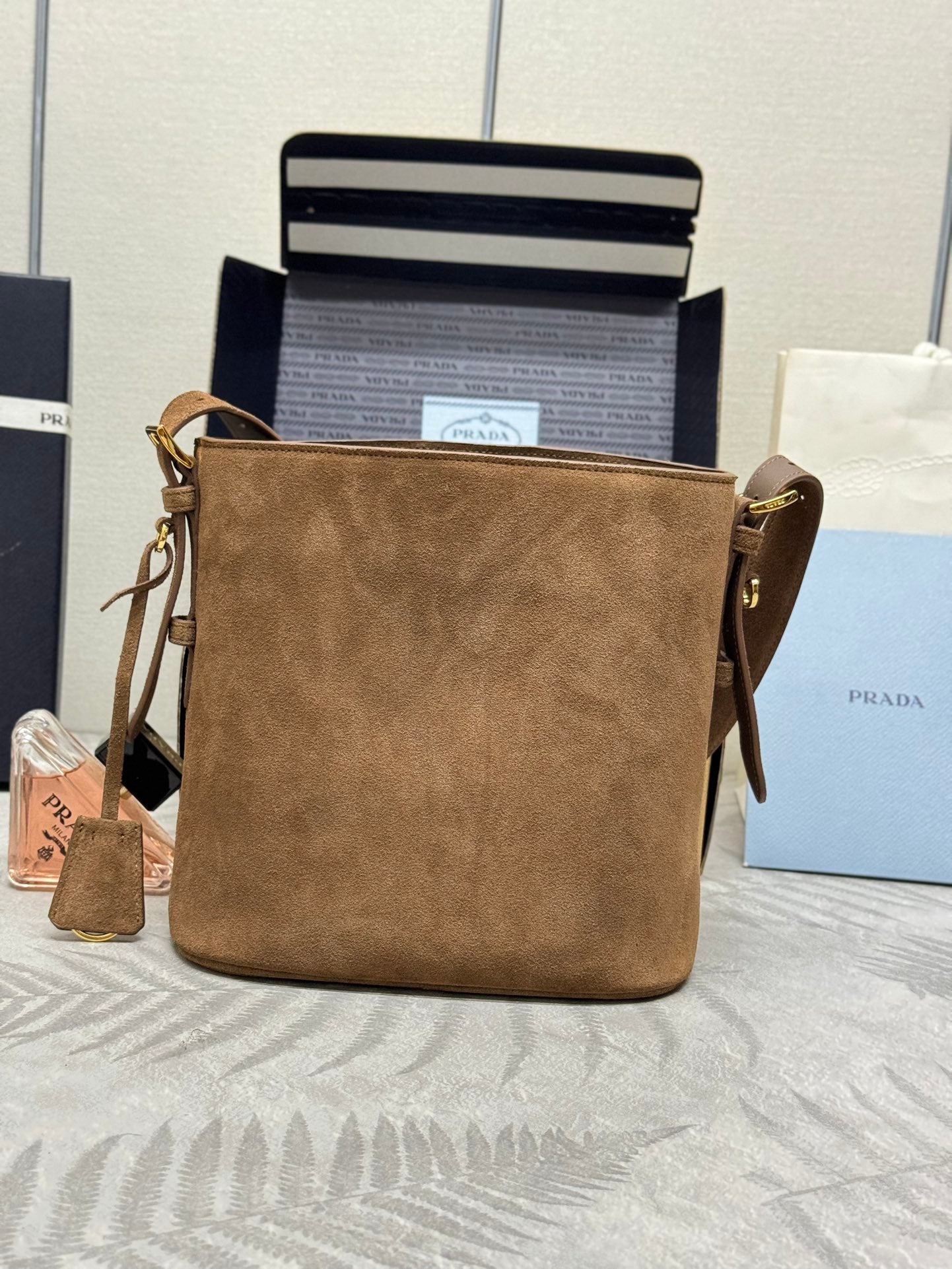 BUCKET BAG 22 IN RUSSET BROWN SOFT SUEDE mysite