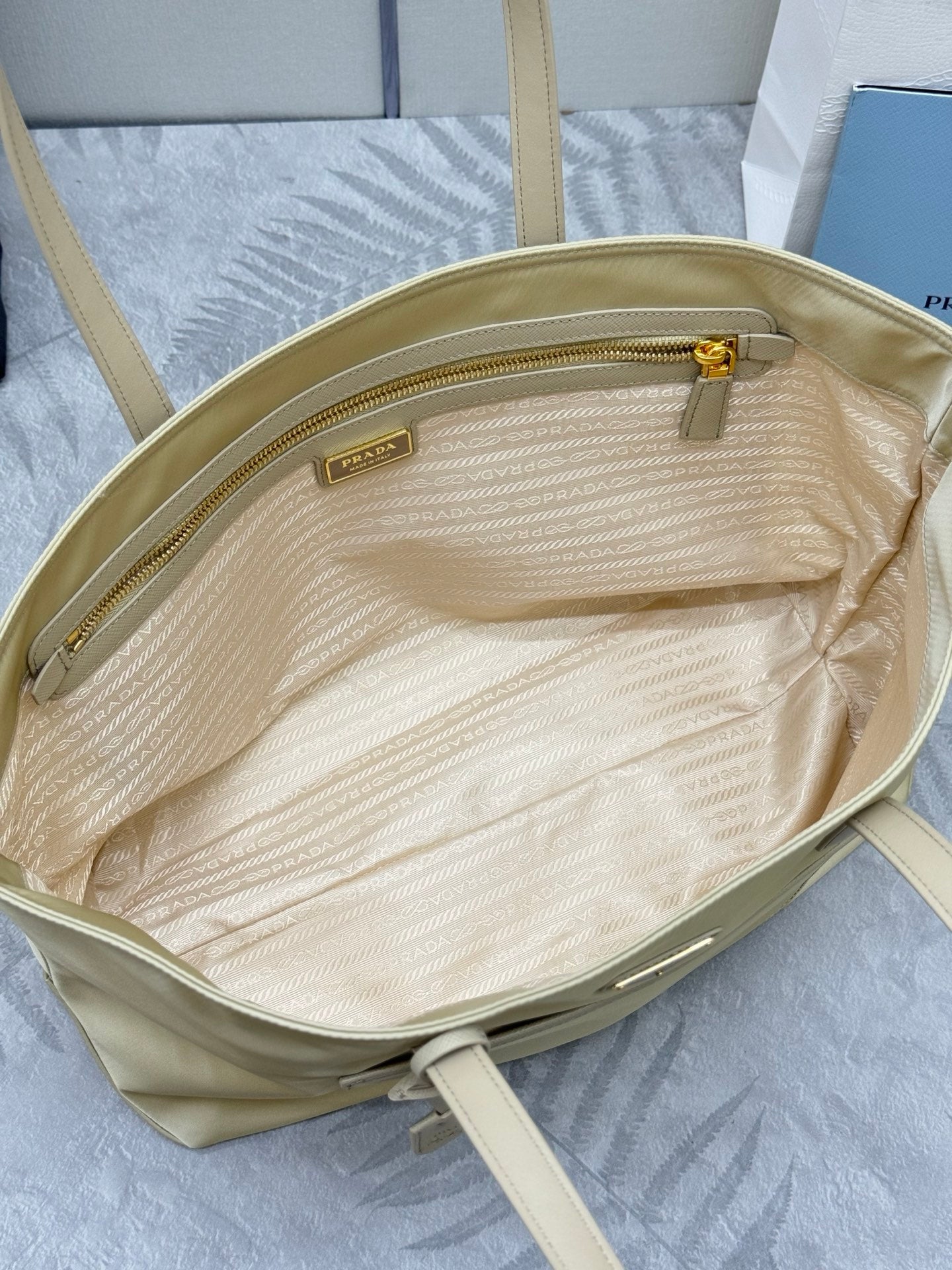 Prada Re-Edition 1978 Tote Bag 35cm Desert Beige Re-Nylon& Saffiano Leather mysite