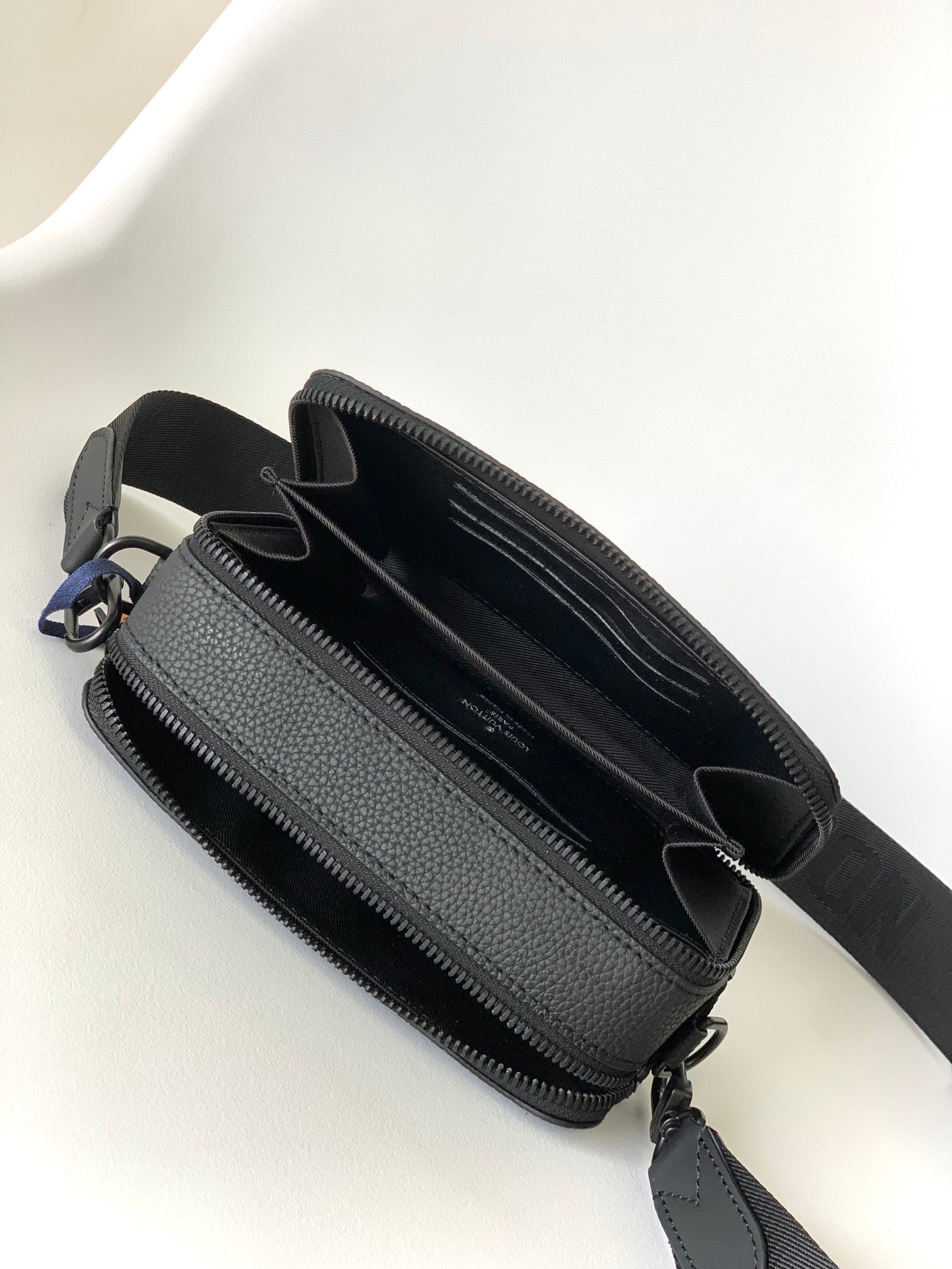 LV Nano Alpha Bag Black Cowhide 268786 mysite