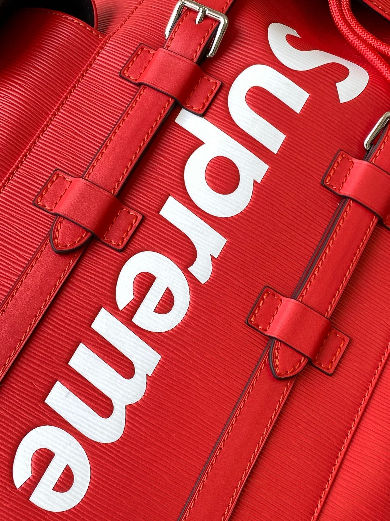 LV x Supreme Christopher Backpack Red Epi XL Cowhide 268773 mysite