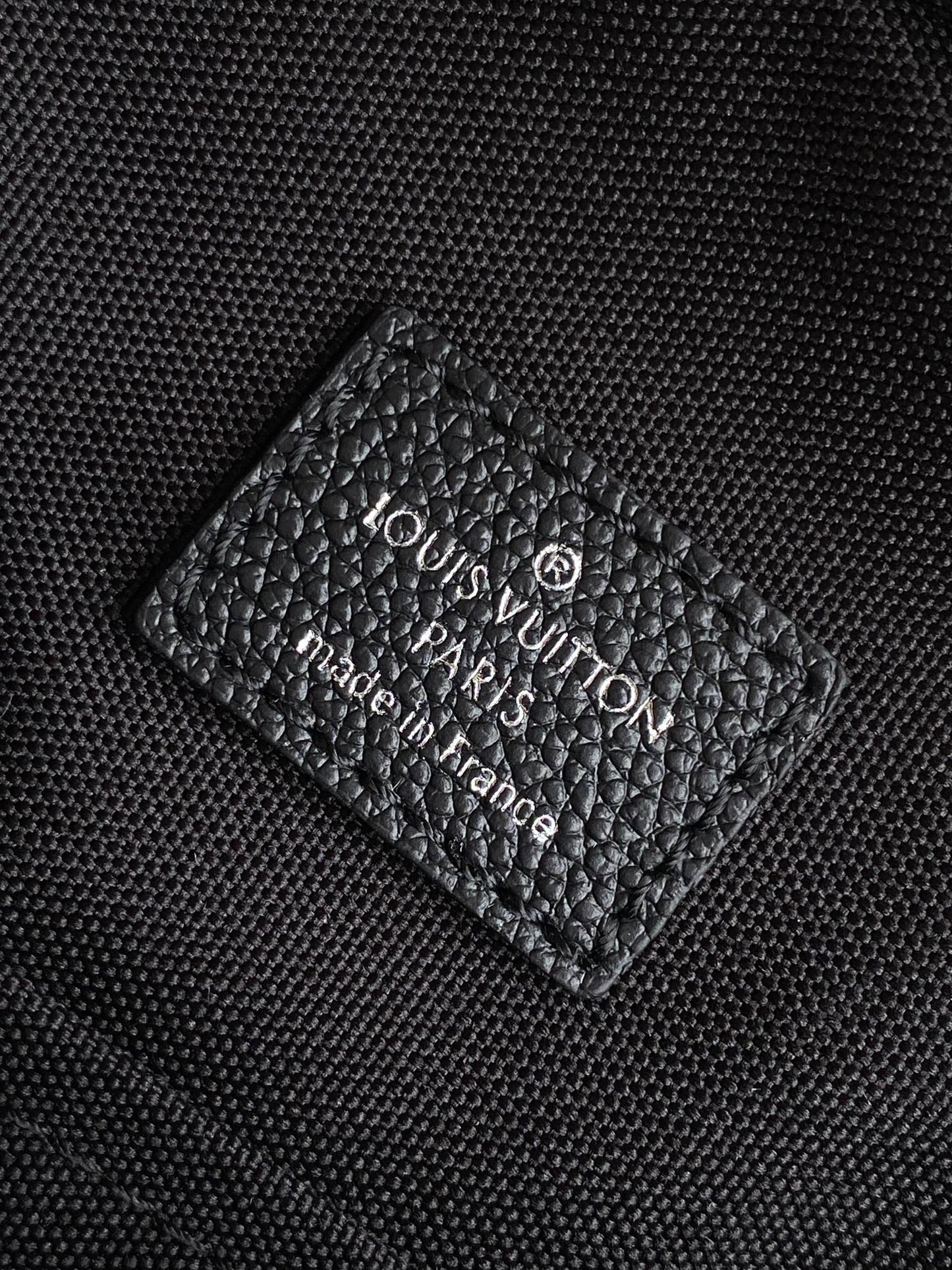 Lv Avenue Slingbag Black Damoflage Black Canvas- Black Metal mysite