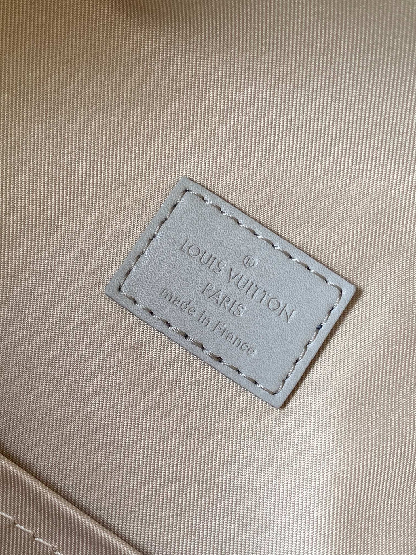 LV Takeoff Backpack White Chocolate Aerogram Cowhide mysite