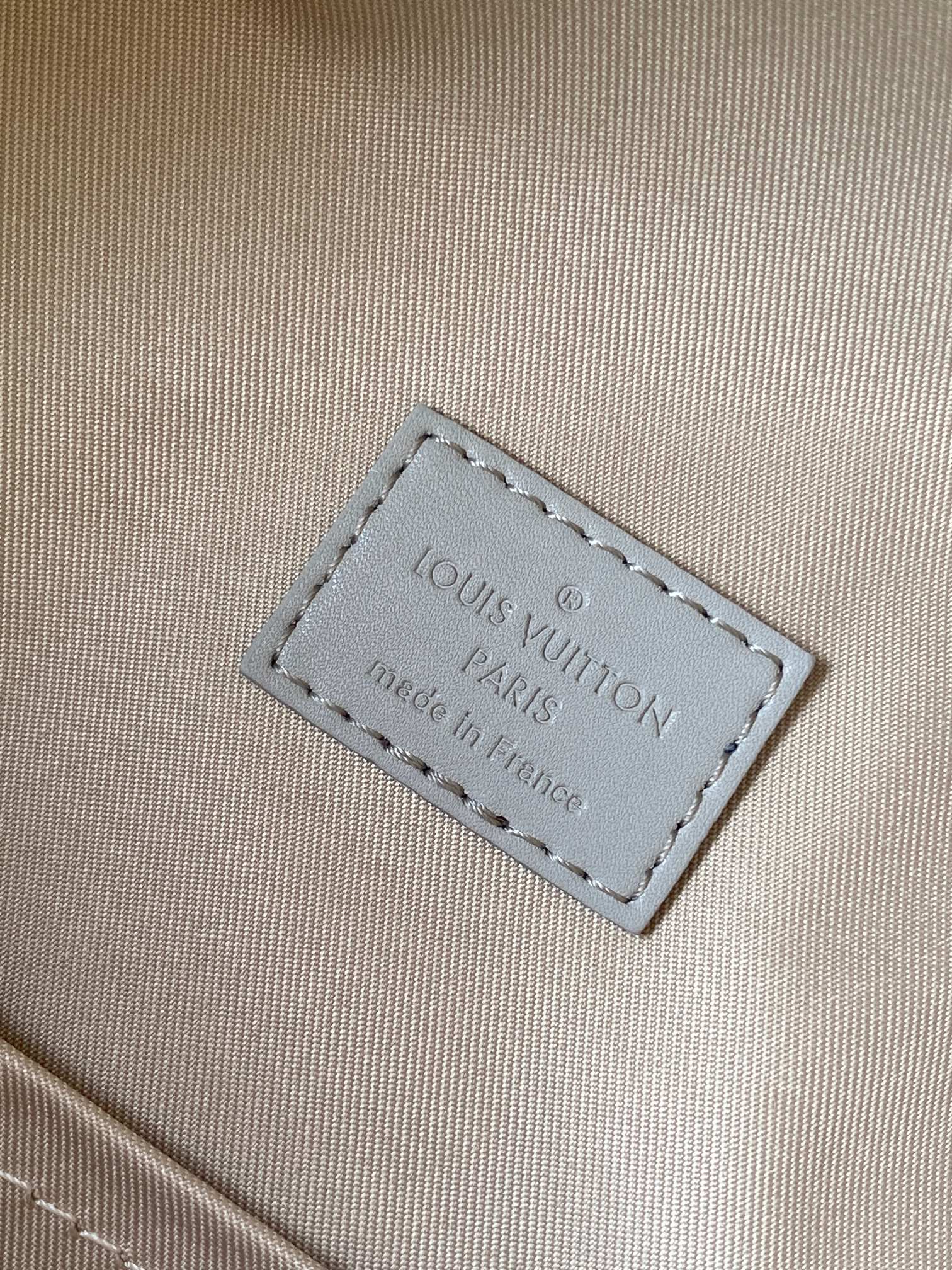 LV Takeoff Backpack White Chocolate Aerogram Cowhide mysite