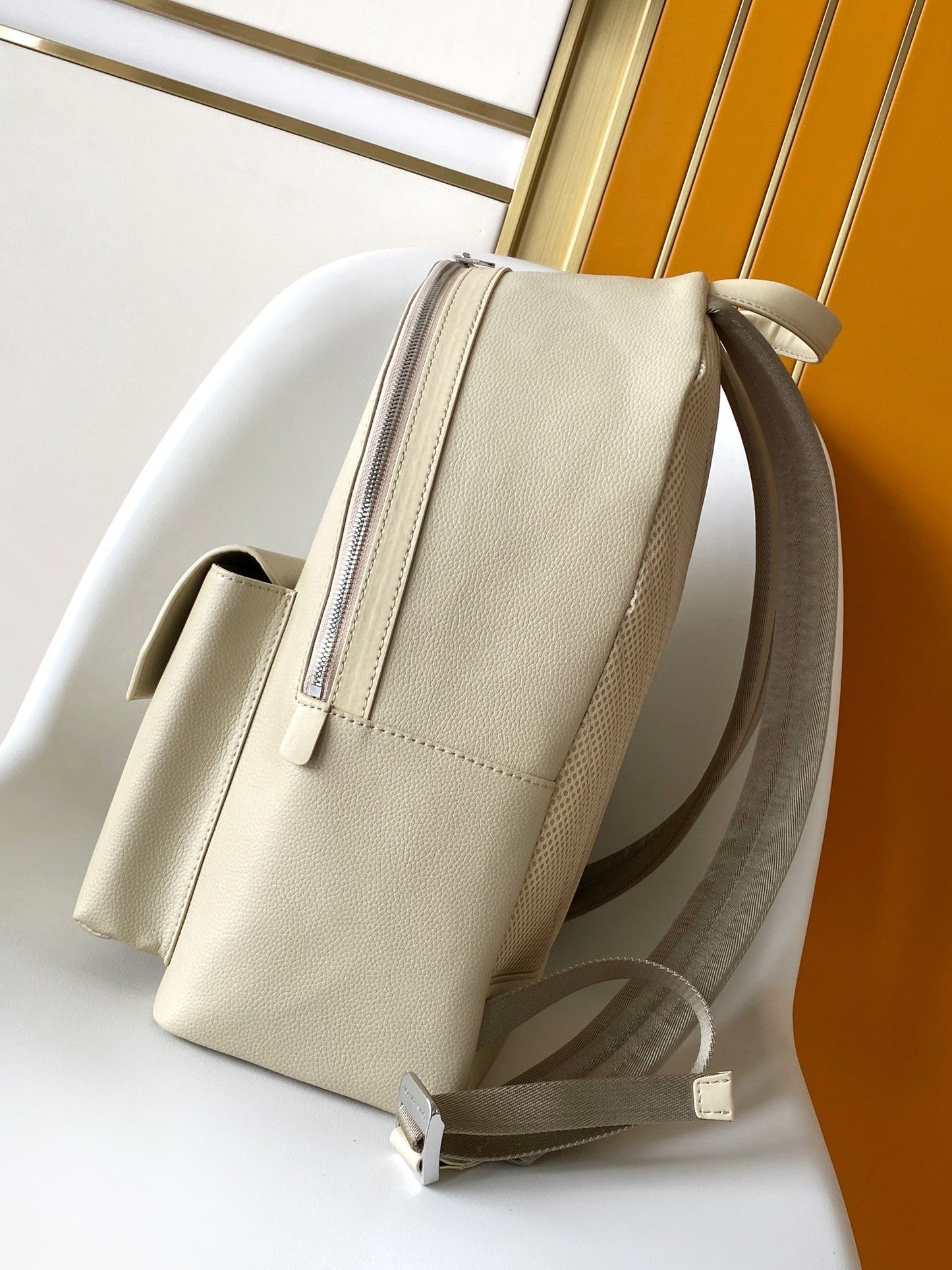 LV M22503 Takeoff Backpack Light Khaki Aerogram Cowhide mysite