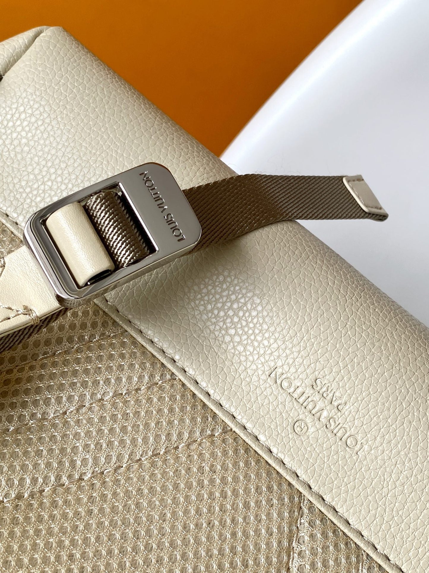 LV M22503 Takeoff Backpack Light Khaki Aerogram Cowhide mysite