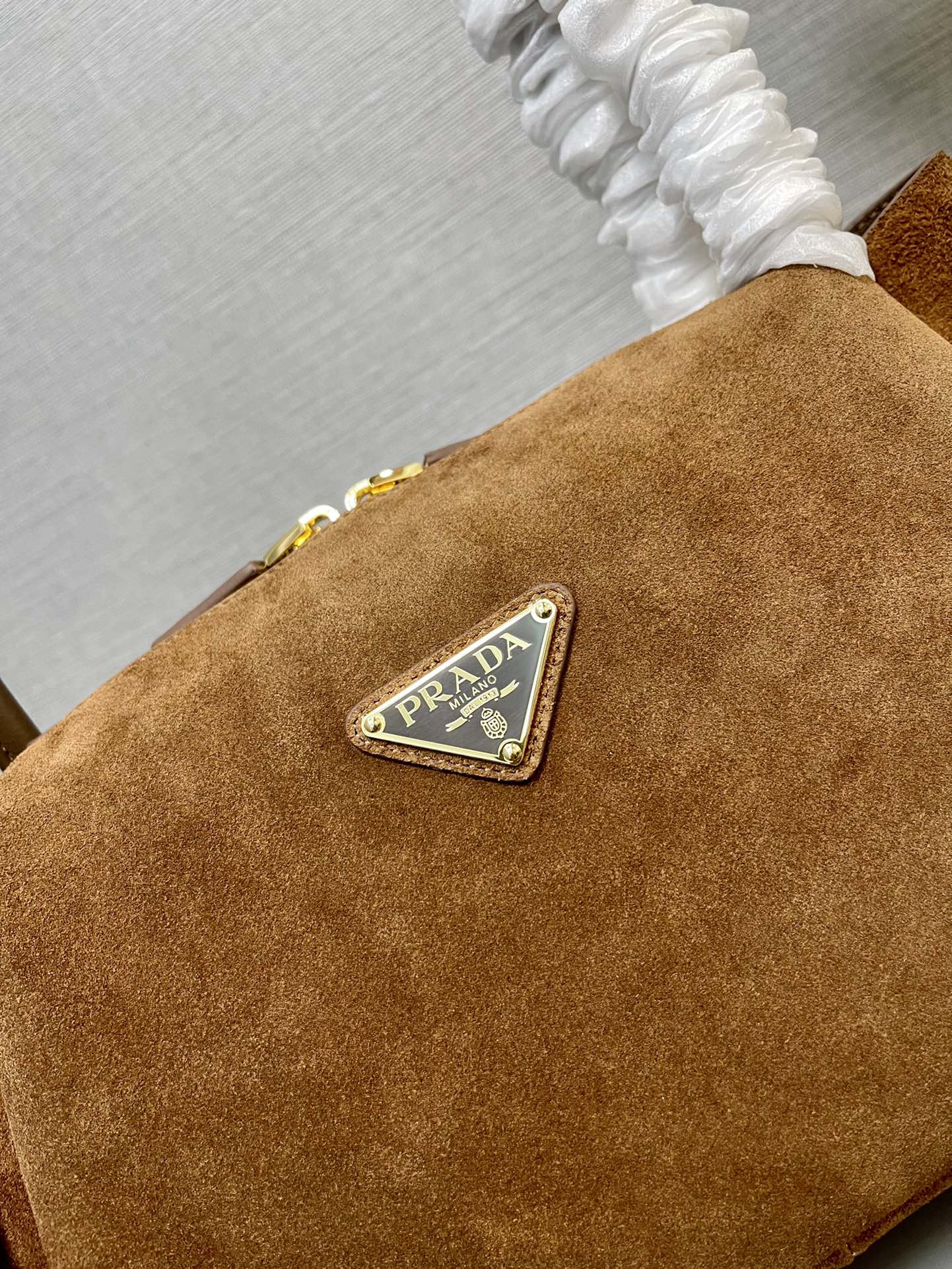 SHOULDER BAG 28 IN TAWNY BROWN SUEDE GOLD LOGO mysite