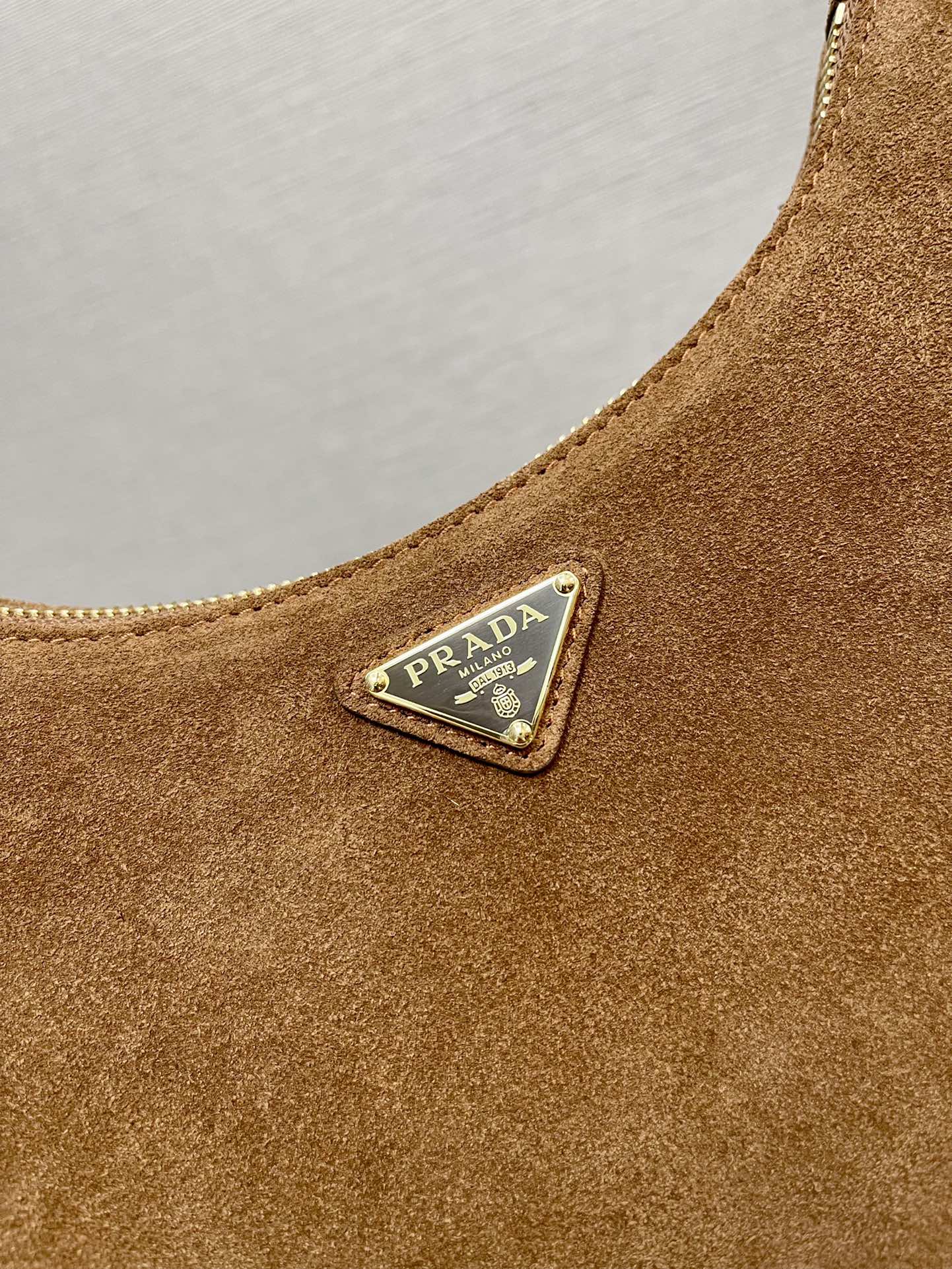 HOBO BAG 23 IN RUSSET BROWN SUEDE GOLD CHAIN mysite