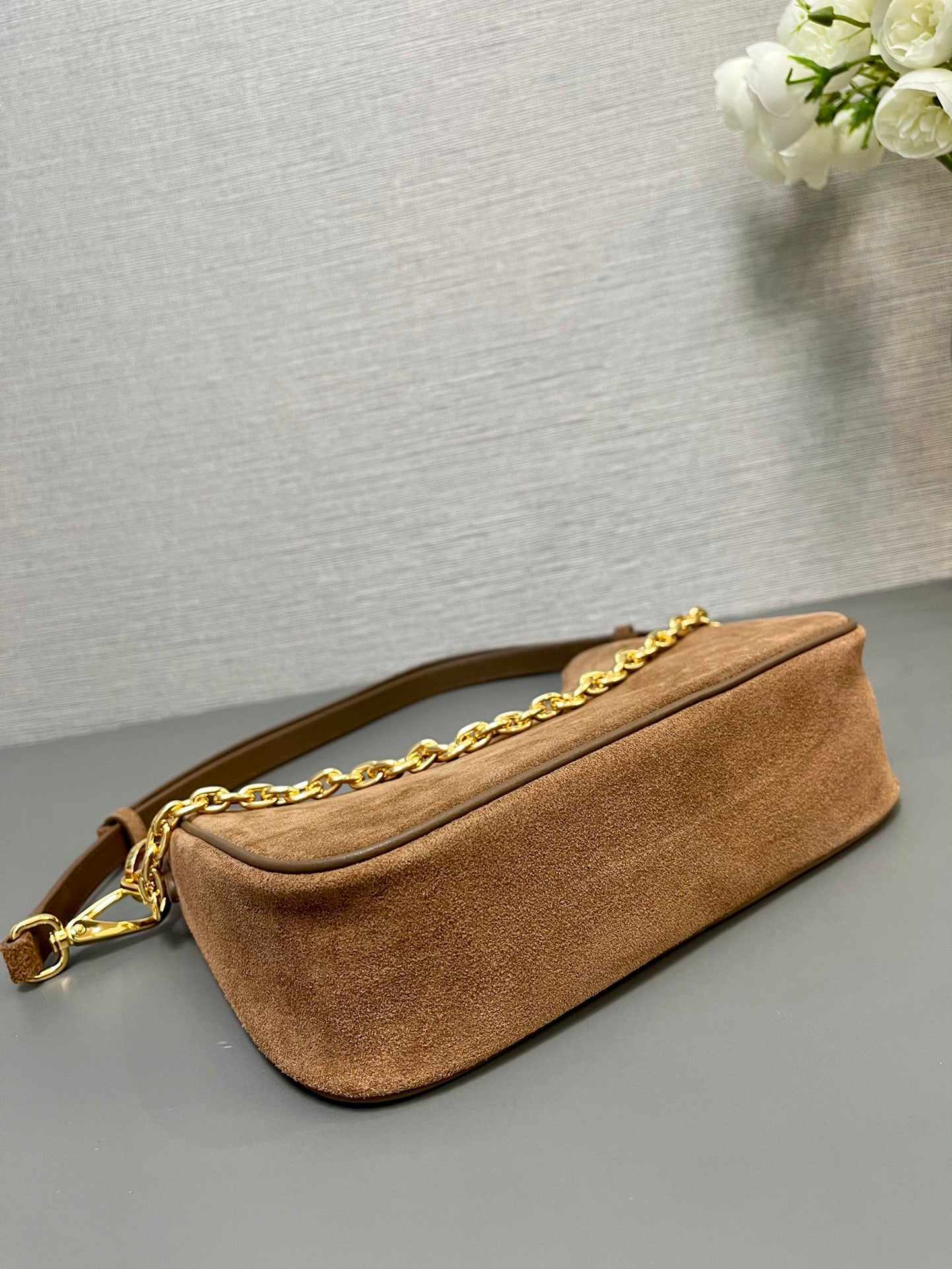 HOBO BAG 23 IN RUSSET BROWN SUEDE GOLD CHAIN mysite