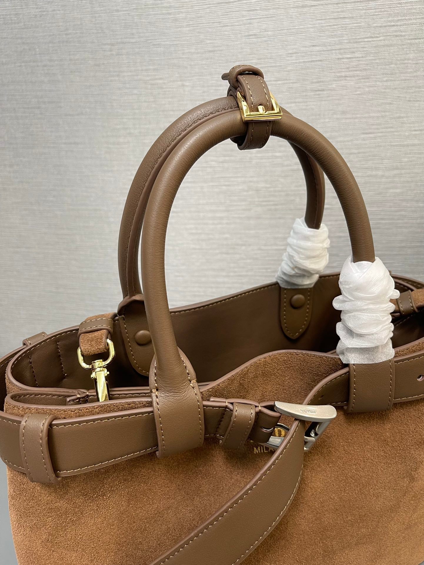 SMALL TOTE BAG WITH BELT 32 IN RUSSET BROWN SUEDE mysite