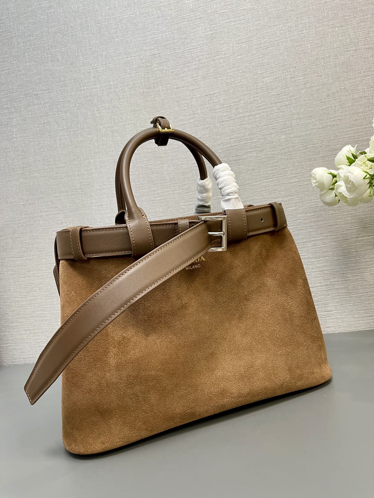 MEDIUM TOTE BAG WITH BELT 35 IN RUSSET BROWN SUEDE mysite
