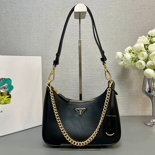 HOBO BAG 23 IN BLACK SMOOTH NAPPA LAMBSKIN GOLD HARDWARE mysite