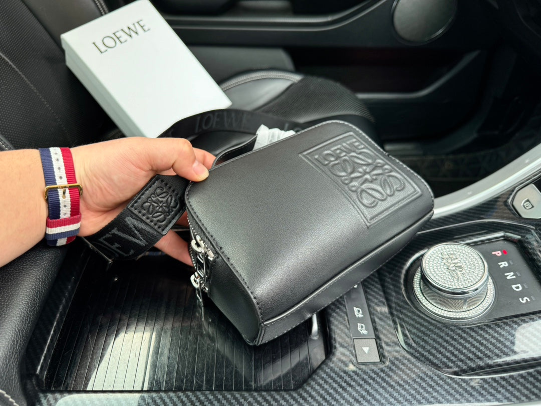 LOE MINI 18 CAMERA CROSS BODY BAG IN BLACK CALFSKIN mysite