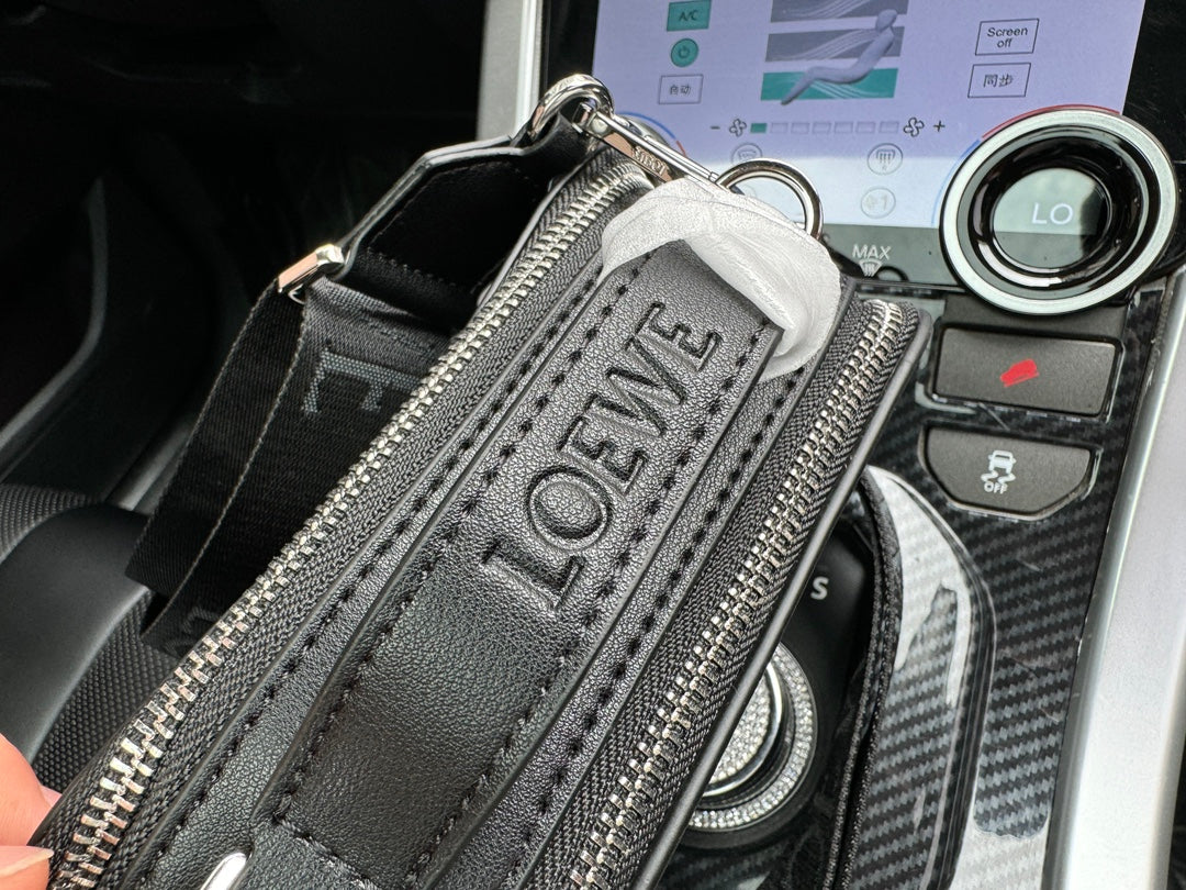 LOE MINI 18 CAMERA CROSS BODY BAG IN BLACK CALFSKIN mysite