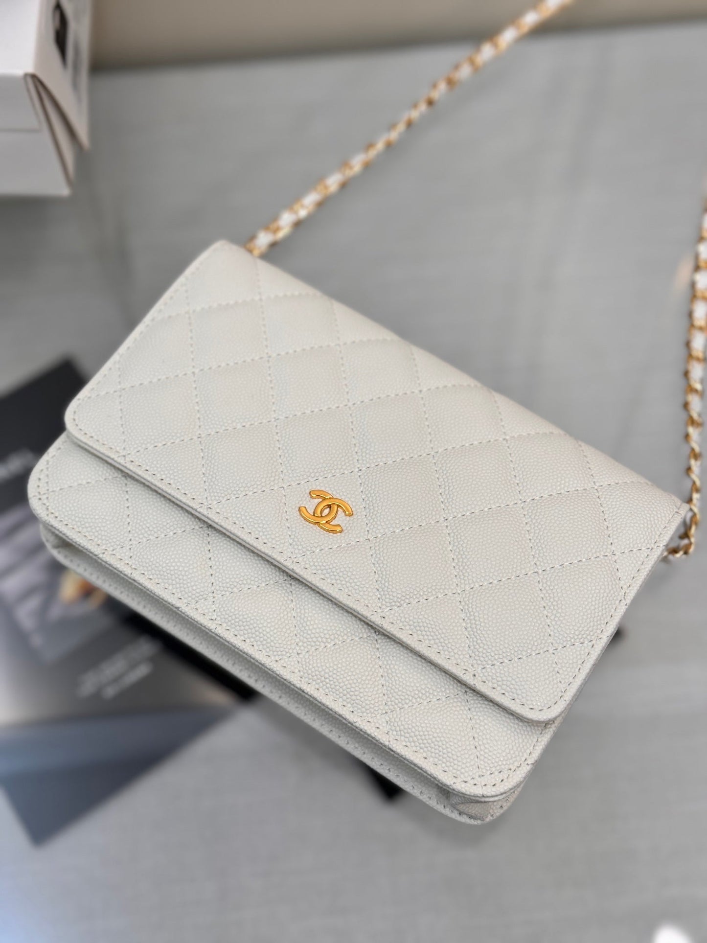 WOC 19CM WHITE CAVIAR GOLD HARDWARE mysite