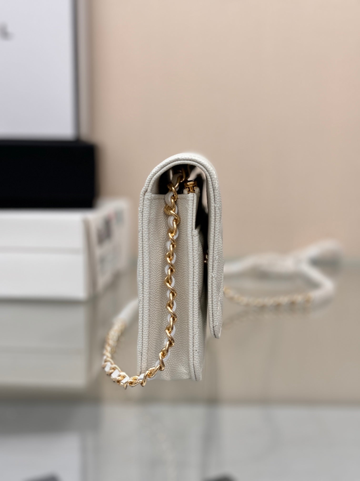 WOC 19CM WHITE CAVIAR GOLD HARDWARE mysite