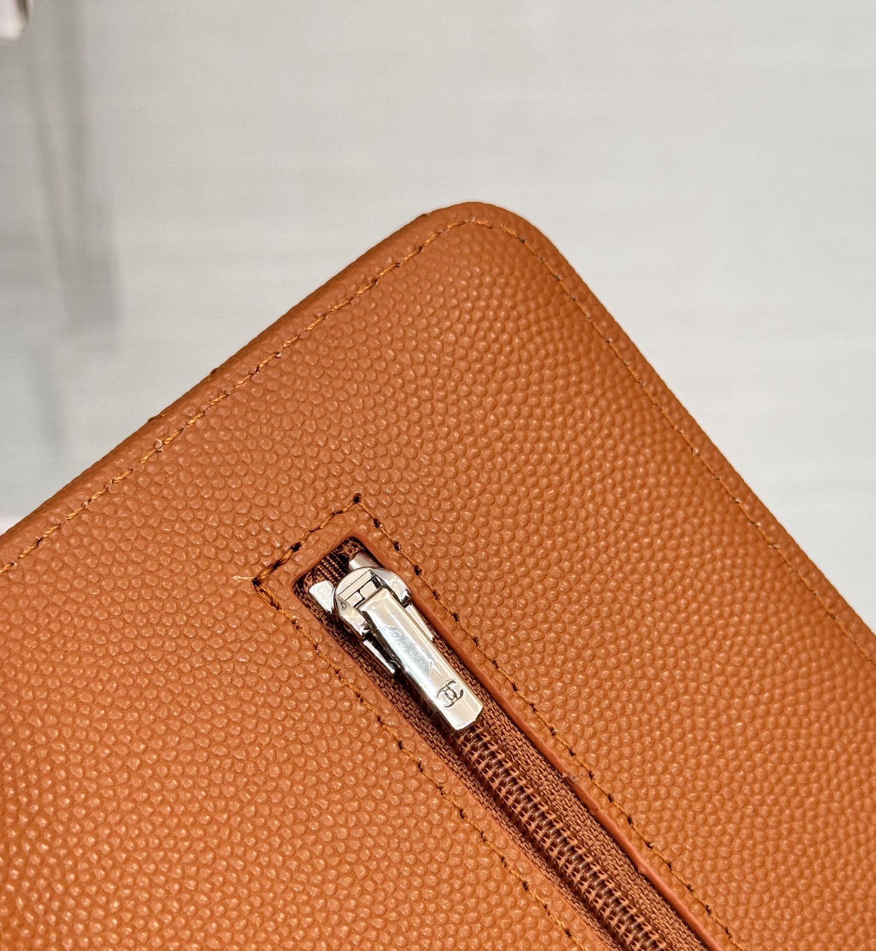 WOC 19CM ORANGE CAVIAR SILVER HARDWARE mysite