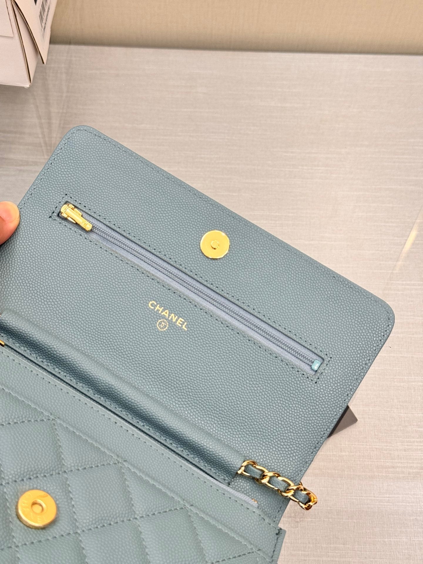 WOC 19CM CLOUD BLUE CAVIAR GOLD HARDWARE mysite