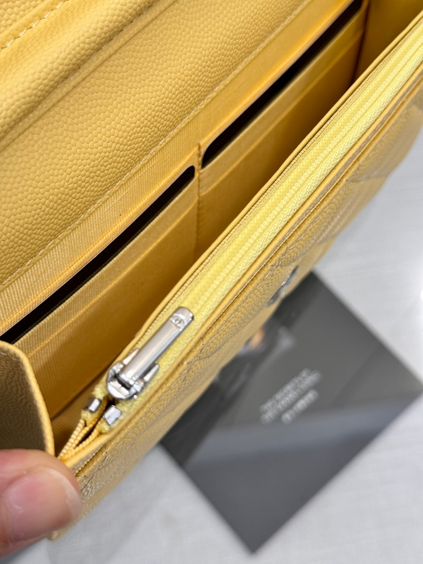 WOC 19CM LIME CAVIAR SILVER HARDWARE mysite