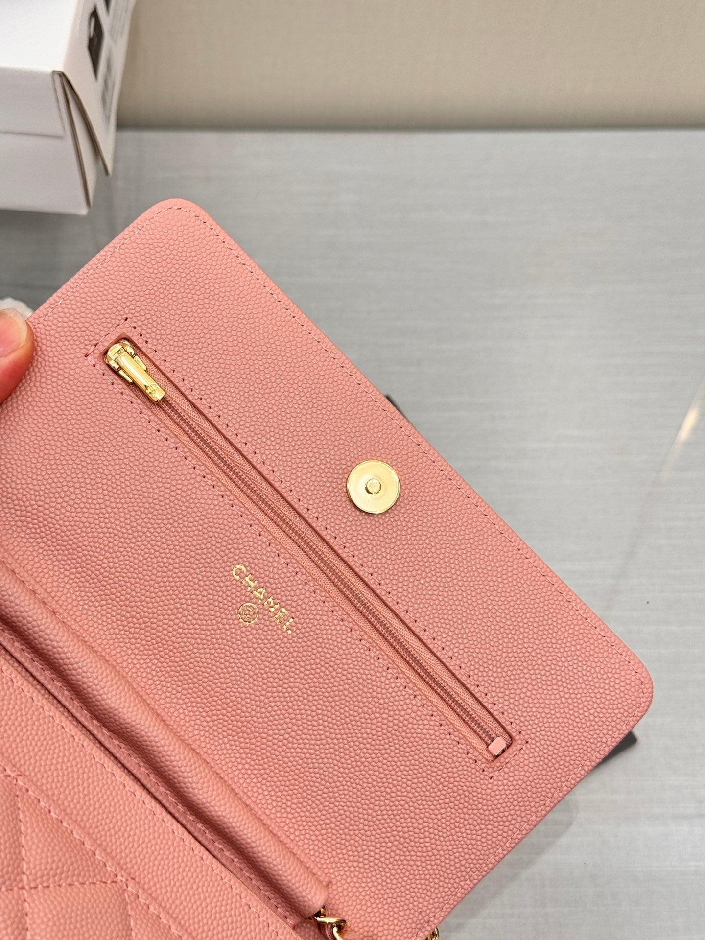 WOC 19CM LIGHT PINK CAVIAR GOLD HARDWARE mysite