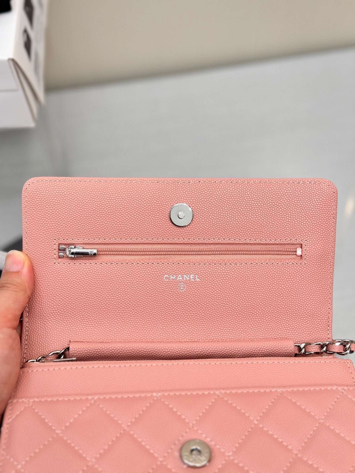 WOC 19CM LIGHT PINK CAVIAR SILVER HARDWARE mysite