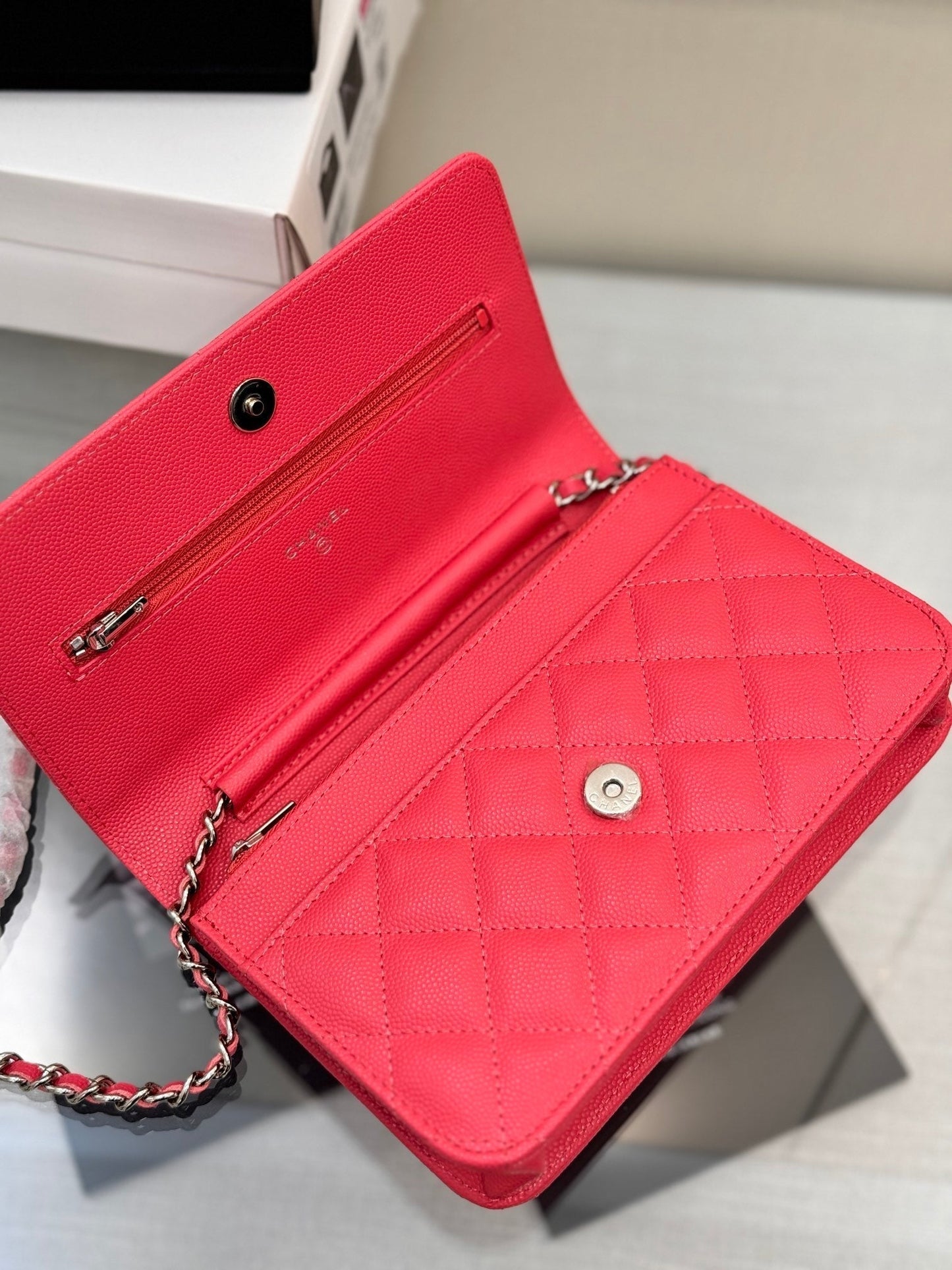 WOC 19CM RED CAVIAR SILVER HARDWARE mysite