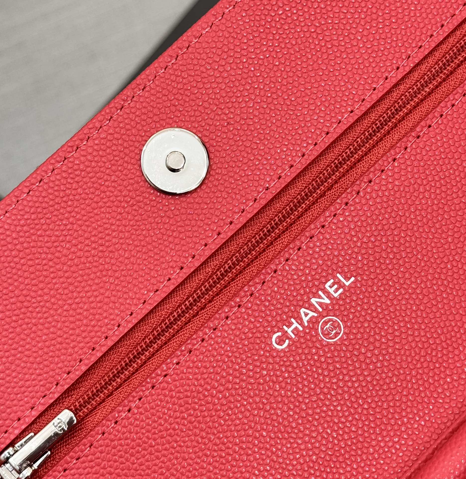 WOC 19CM RED CAVIAR SILVER HARDWARE mysite