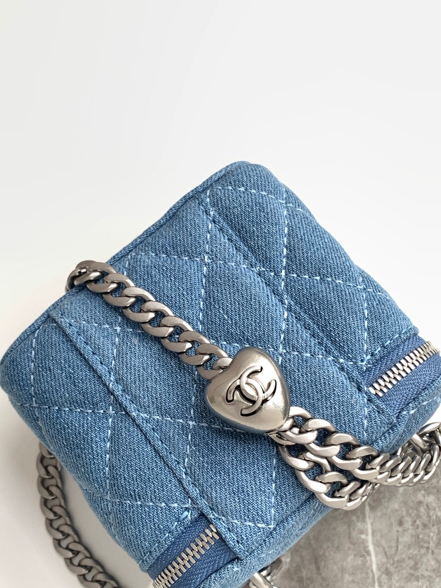 CC 24K Vanity 11cm Blue Denim Silver Hardware mysite