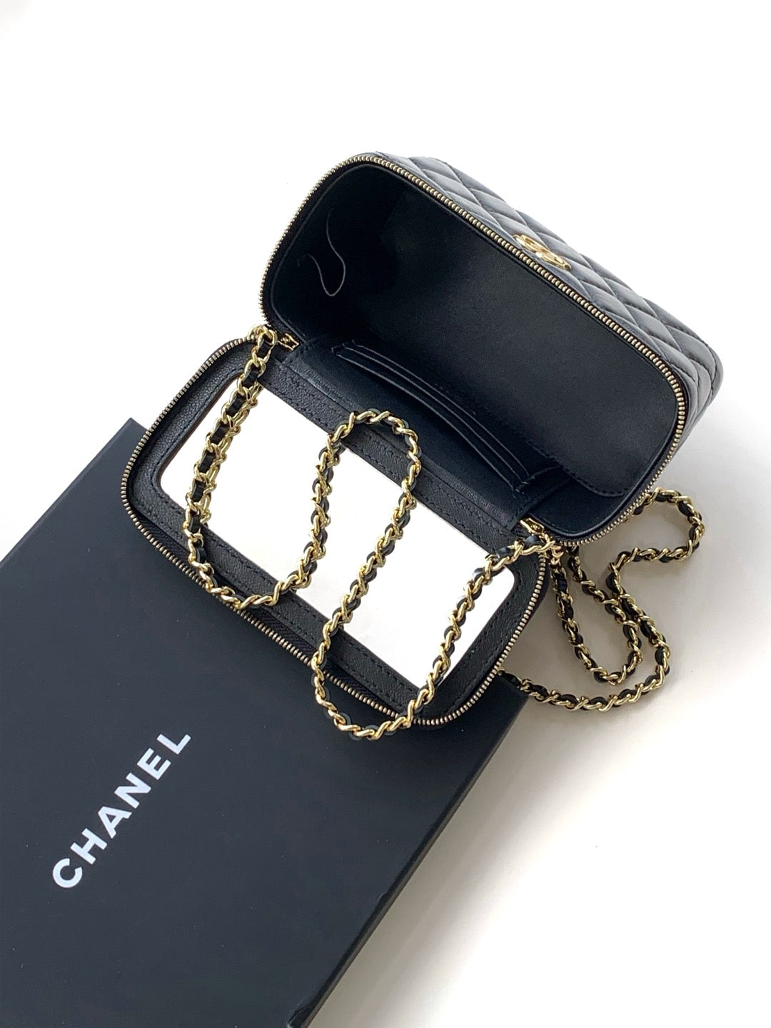 CC Vanity Case 17cm Black Leather Gold Hardware 238495 mysite