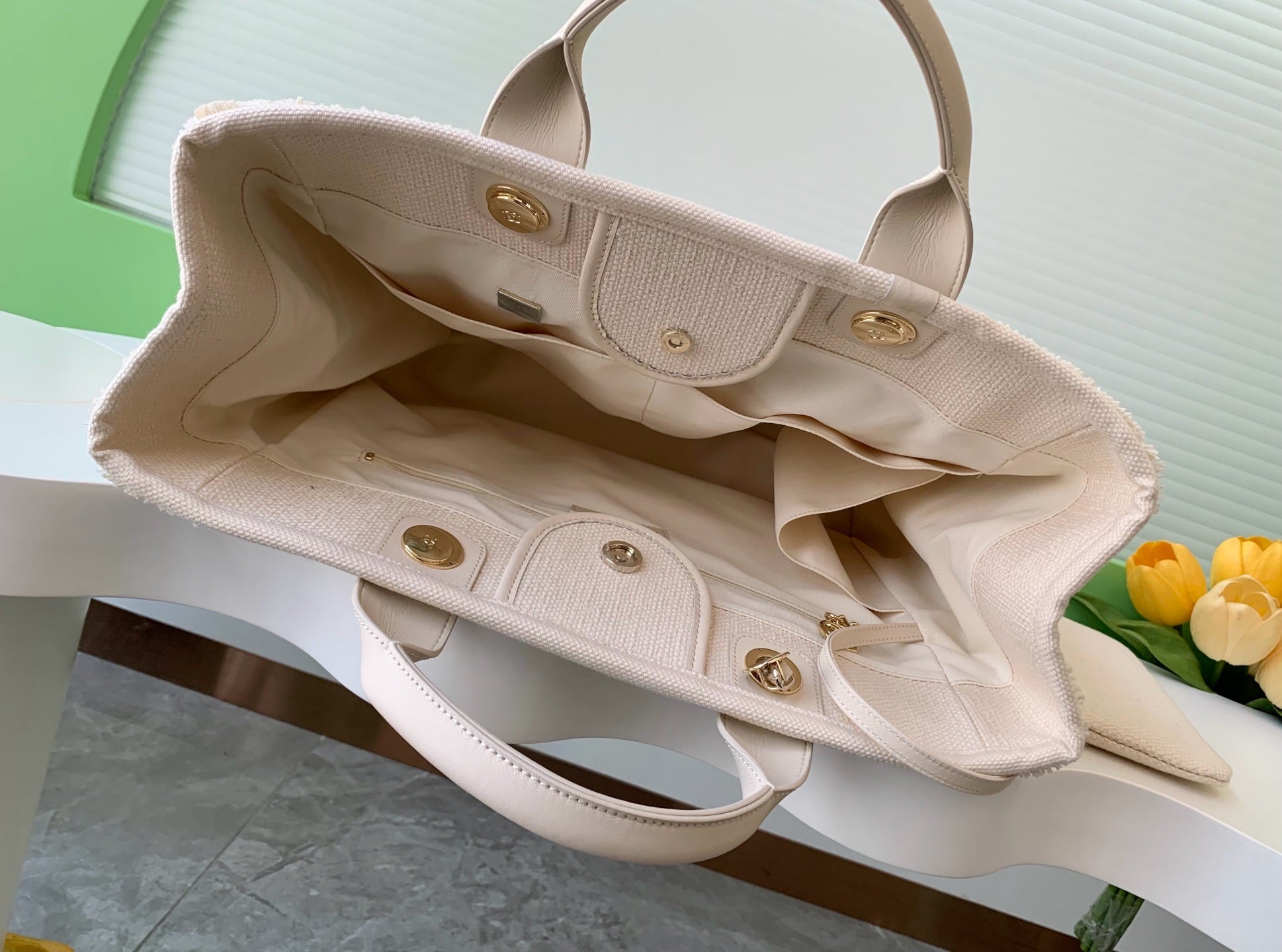 CC 25C ToTe Bag Beige Light Tan Canvas Fabric 238508 mysite