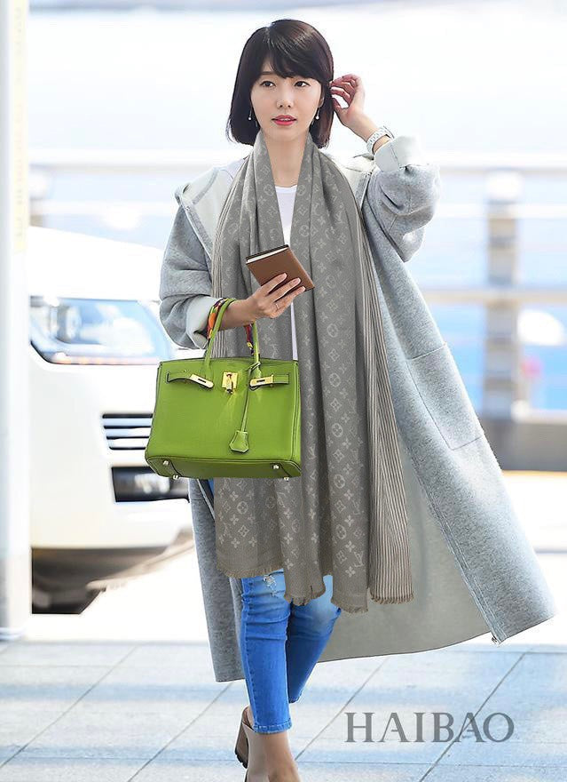 MONOGRAM SCARF 200 CM IN LIGHT GRAY CASHMERE AND SILK 388079 mysite