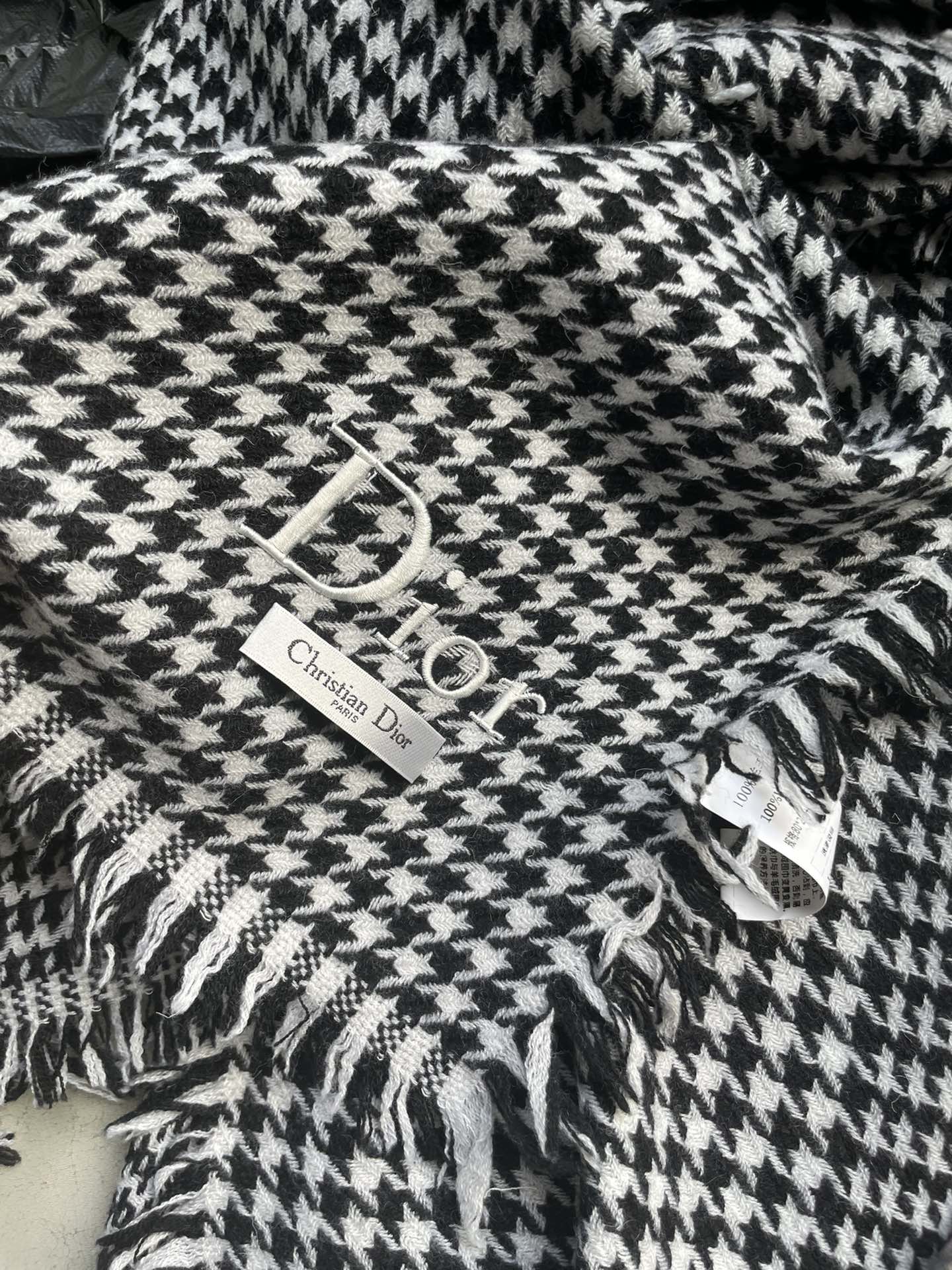 HOUNDSTOOTH SCARF 200 CM IN BLACK MIX WHITE WOOL 399969 mysite