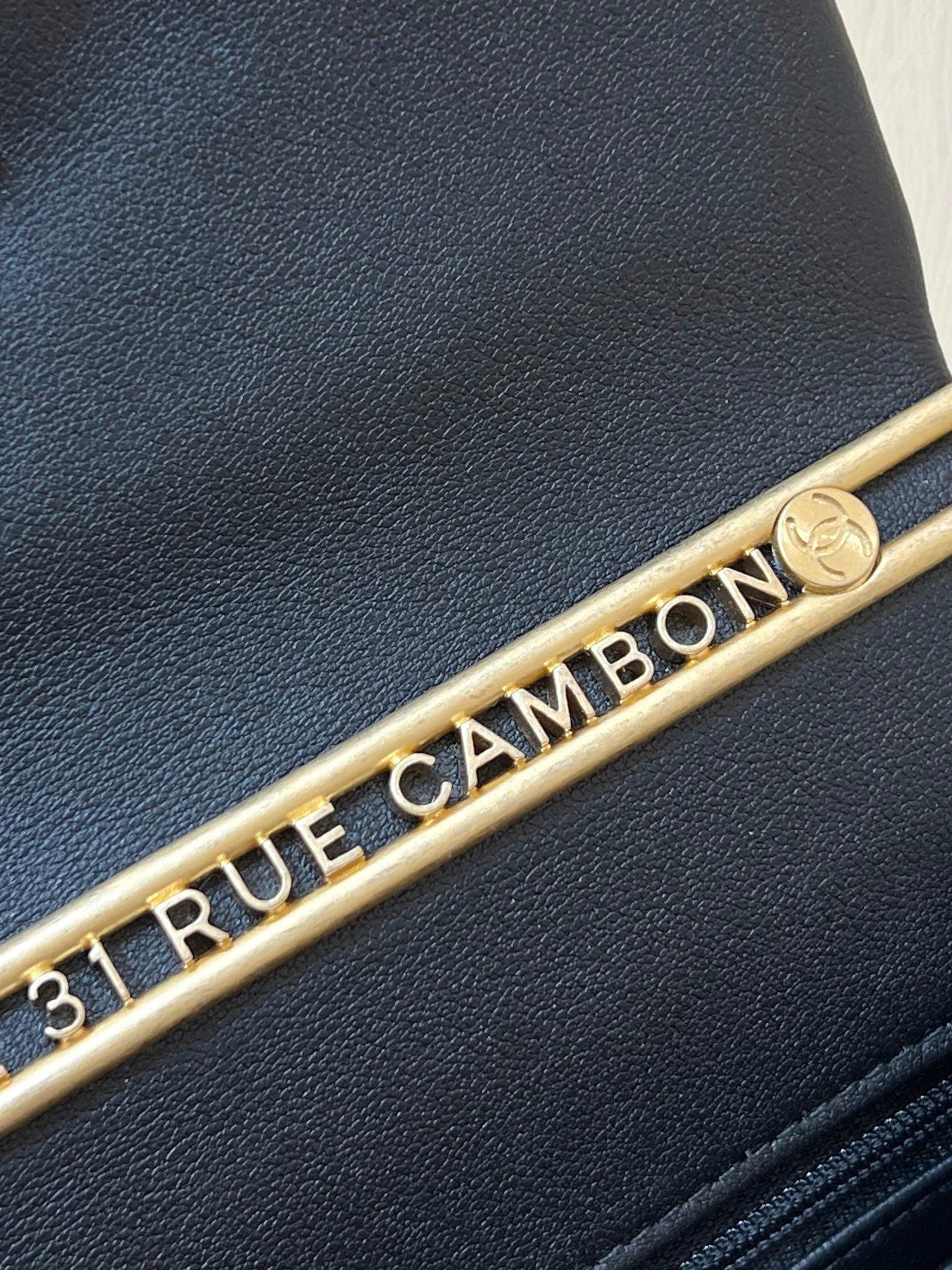 24s 31 ruecambon 15cm black patent calfskin mysite