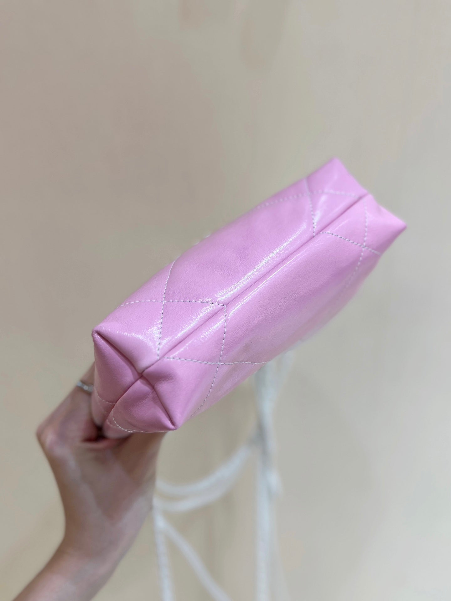 cc22 mini hobo bag 20cm pink white lambskin silver hardware mysite