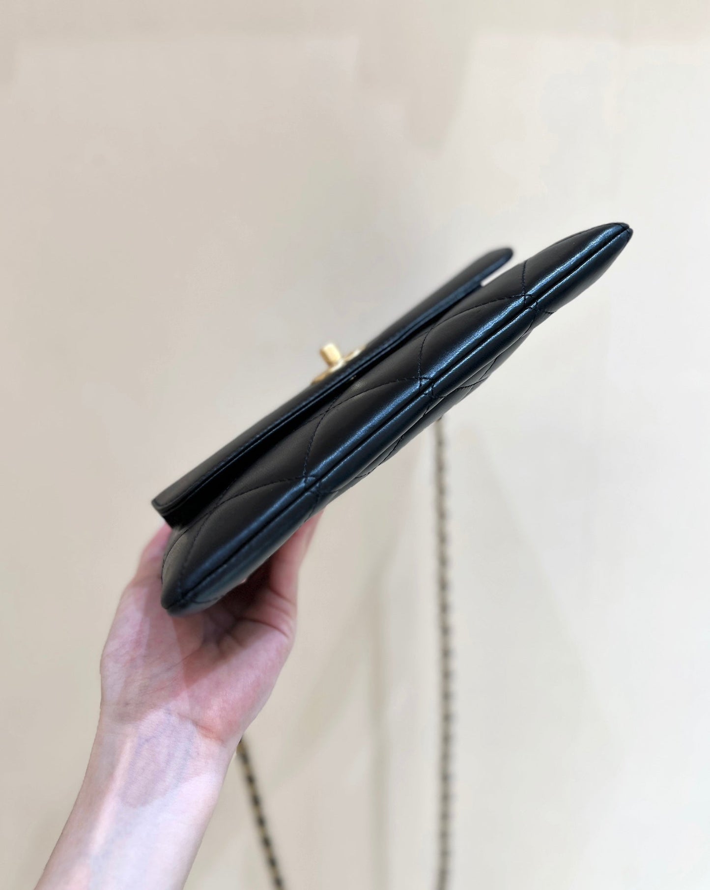 CLUTCH 25 IN BLACK SHEEPSKIN GOLD HARDWARE mysite