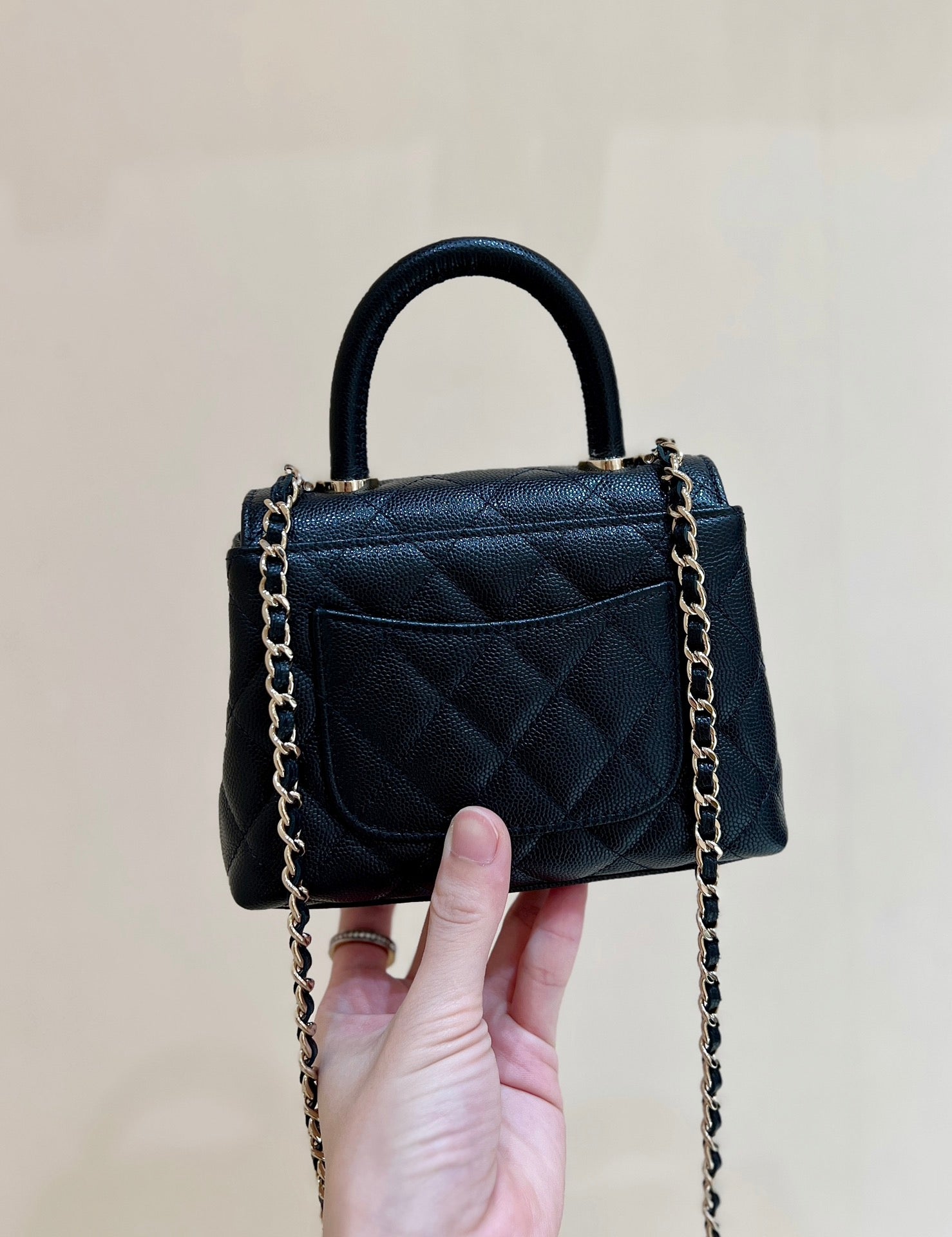 CC 24K Coco Hanle Nano 18cm Black Grained Calfskin Gold Hardware mysite