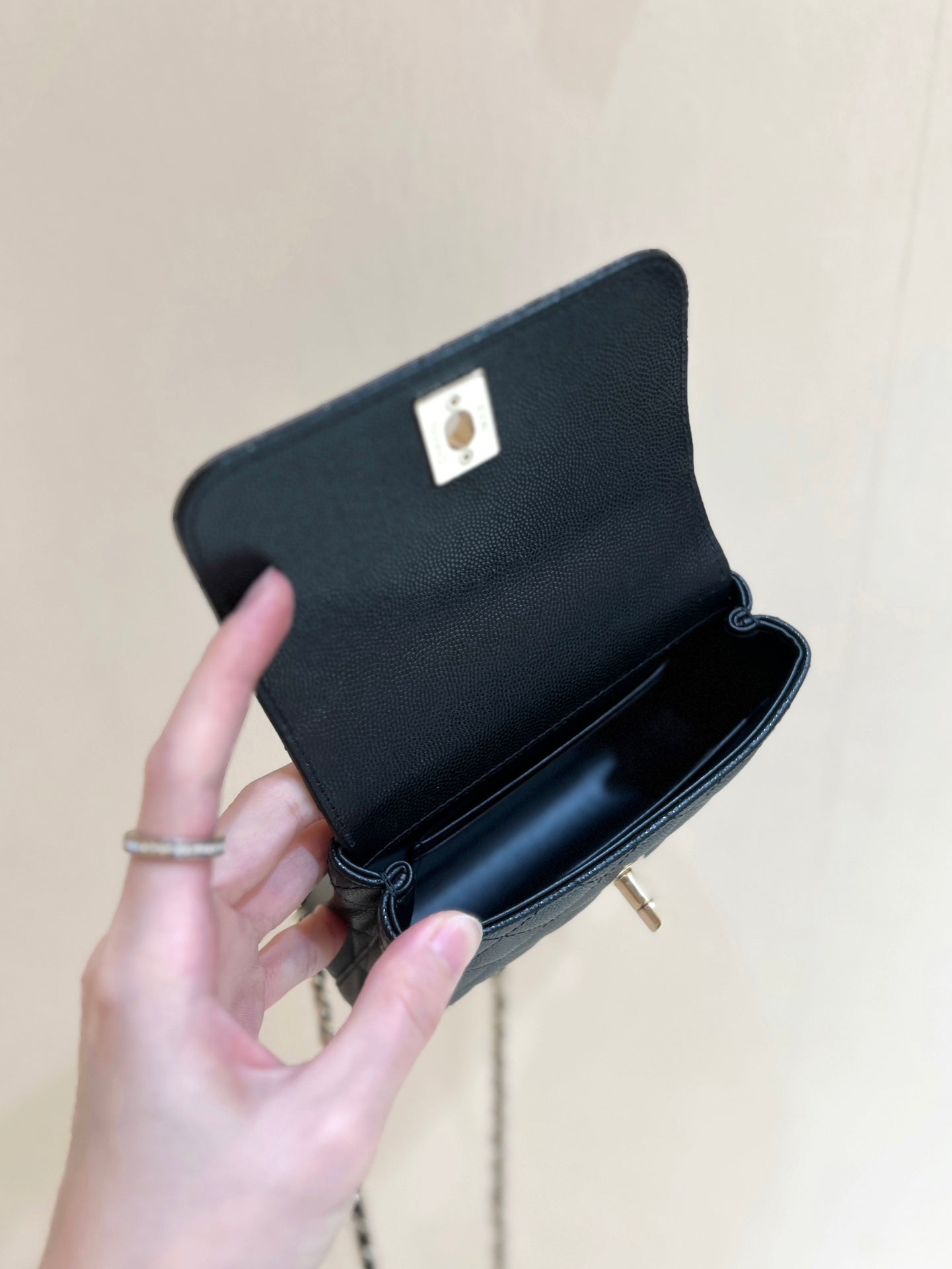 CC 24K Coco Hanle Nano 18cm Black Grained Calfskin Gold Hardware mysite