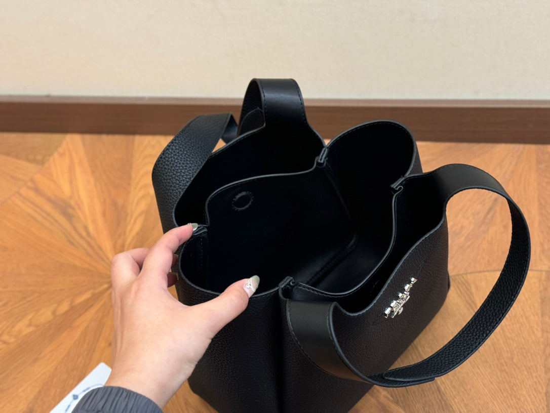 PRA 25 BASKET BAG IN BLACK CALFSKIN mysite