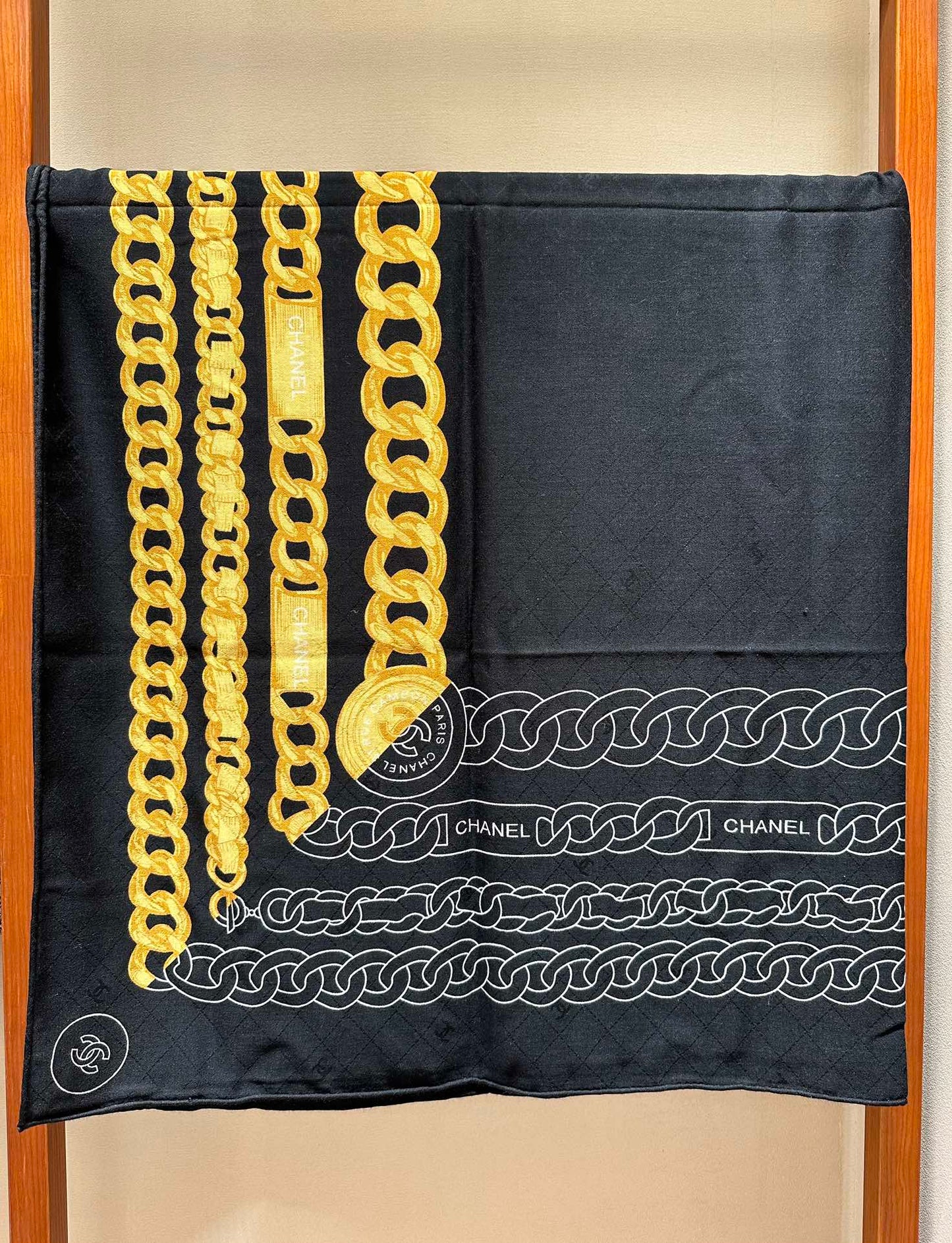 SQUARE SCARF 140 CM IN BLACK MIX GOLD SILK 403987 mysite