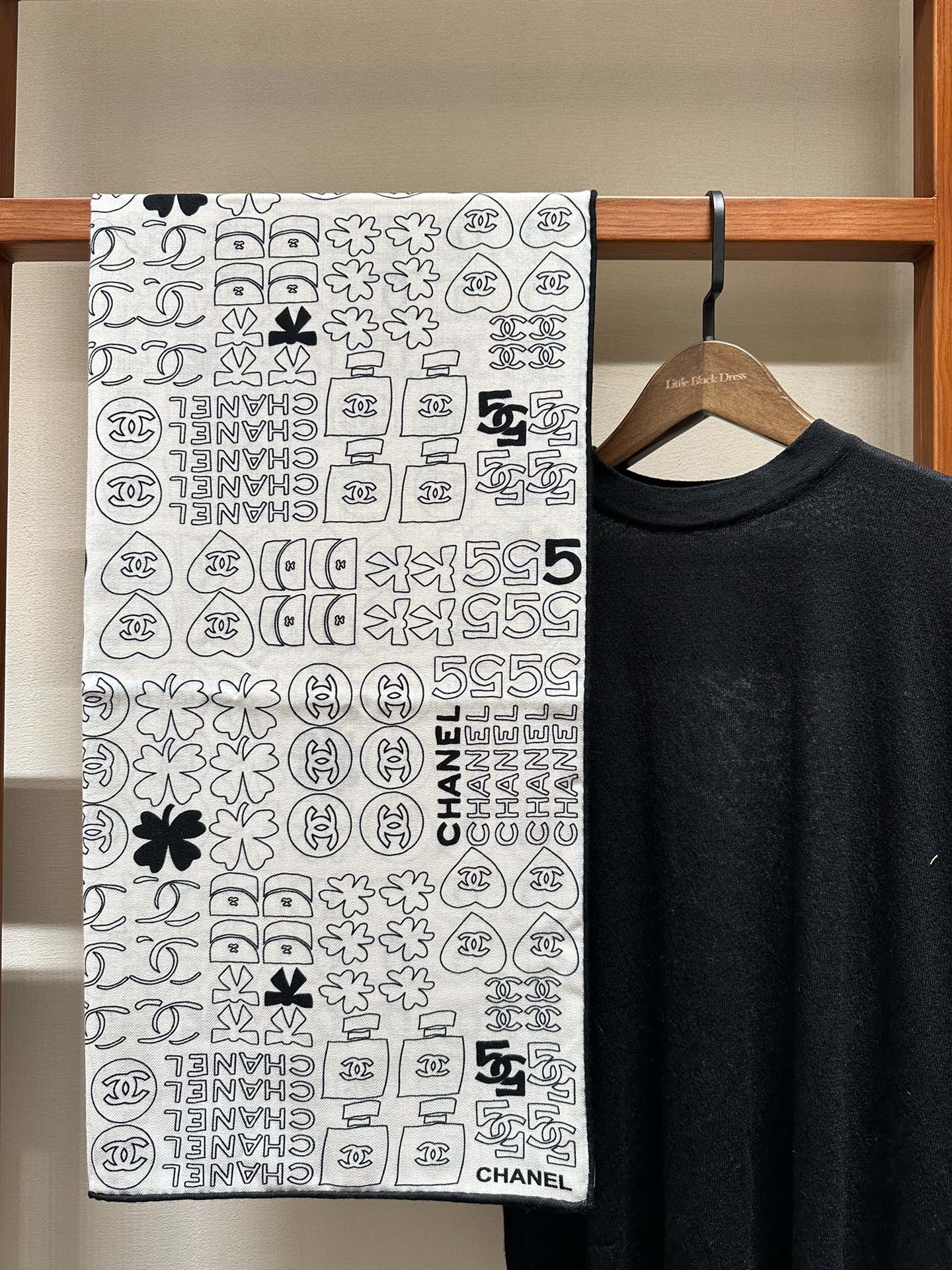 SQUARE SCARF 140 CM IN WHITE MONOGRAM SILK 403998 mysite