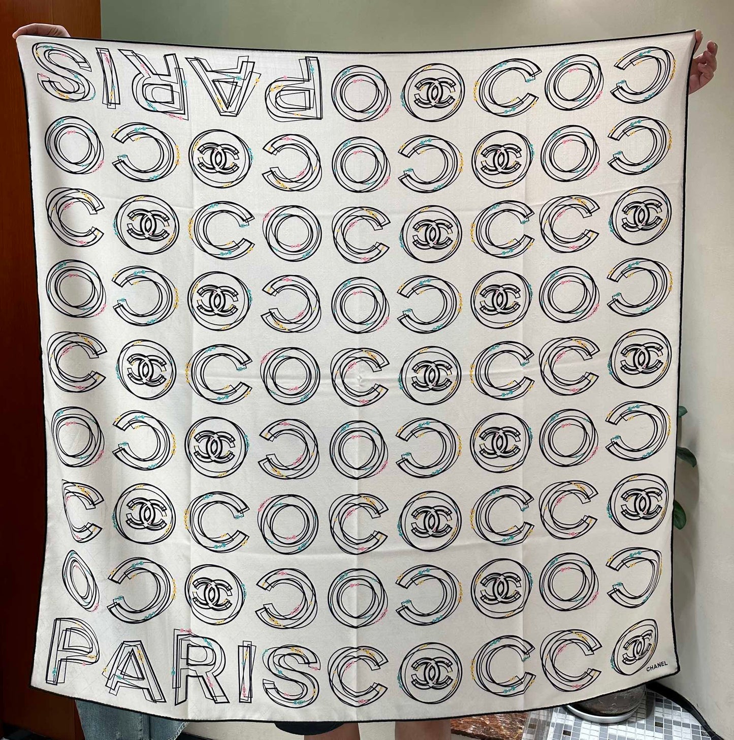 SQUARE SCARF 140 CM IN WHITE MONOGRAM SILK 403989 mysite