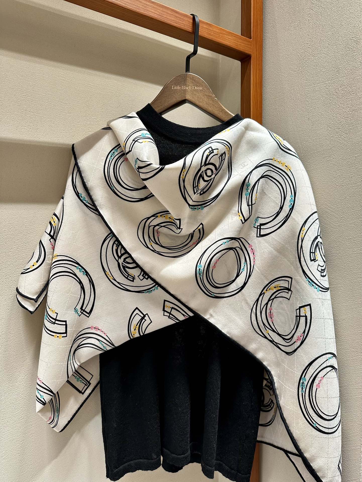 SQUARE SCARF 140 CM IN WHITE MONOGRAM SILK 403989 mysite