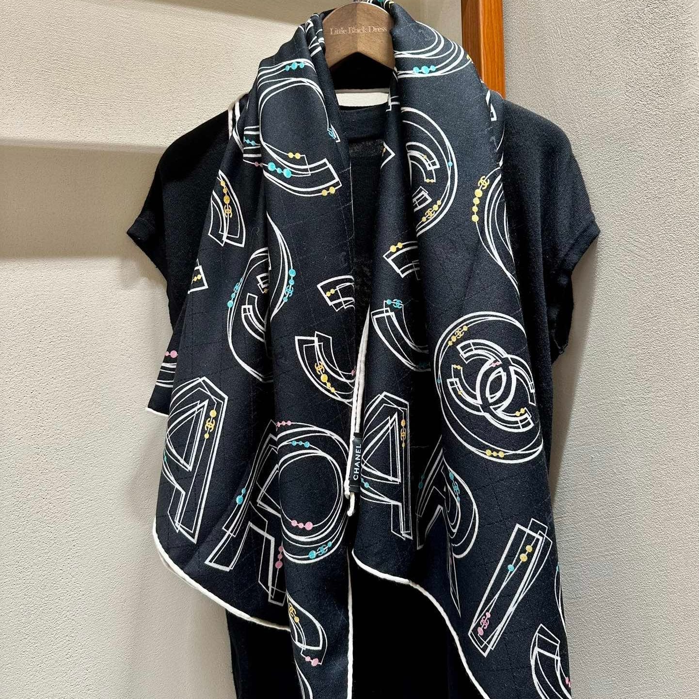 SQUARE SCARF 140 CM IN BLACK MONOGRAM SILK 403990 mysite