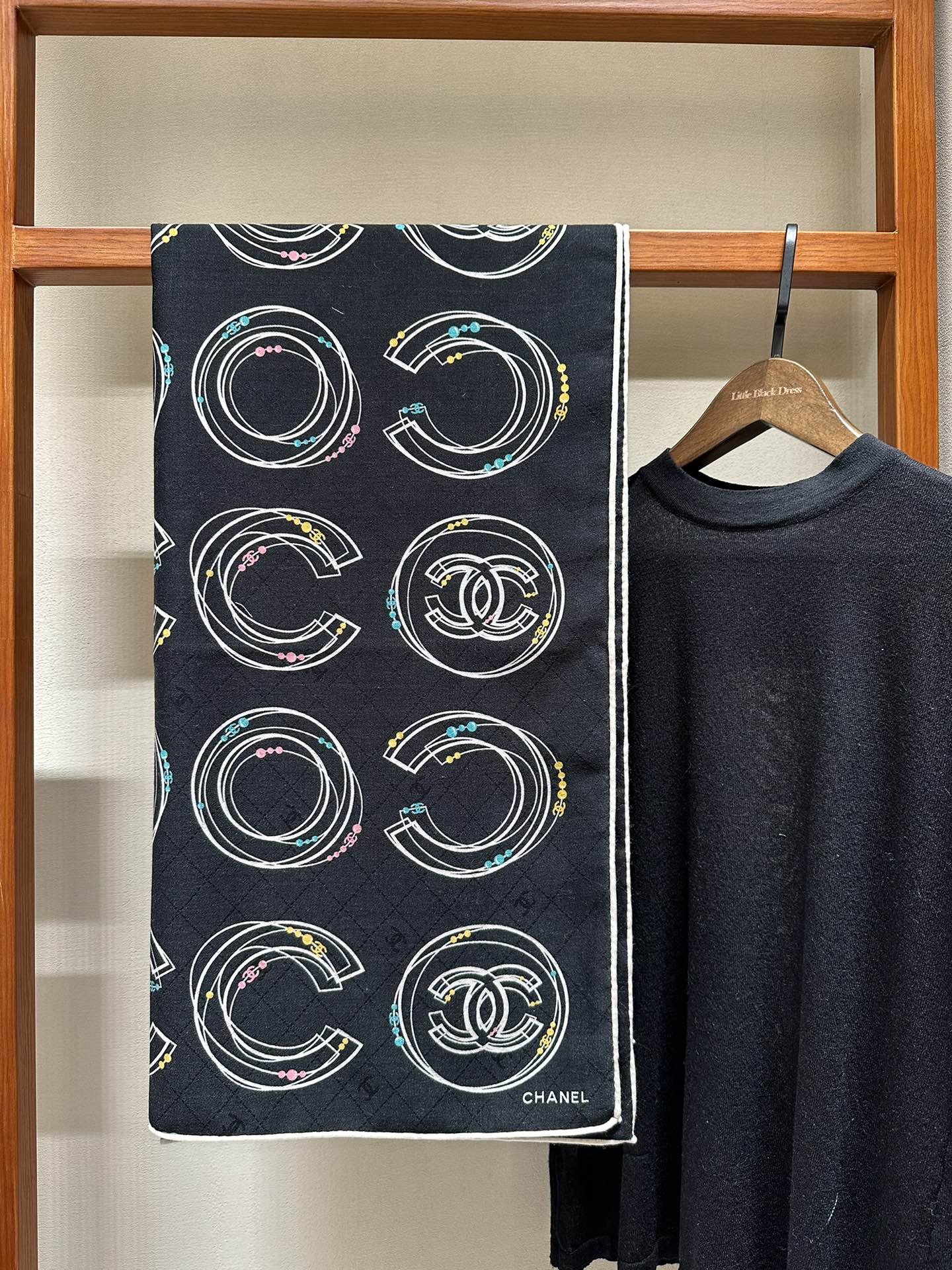 SQUARE SCARF 140 CM IN BLACK MONOGRAM SILK 403990 mysite