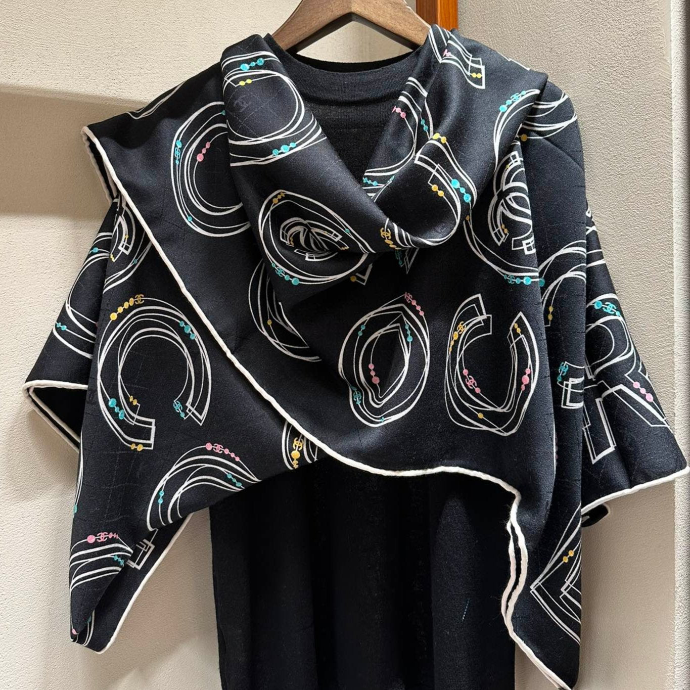 SQUARE SCARF 140 CM IN BLACK MONOGRAM SILK 403990 mysite