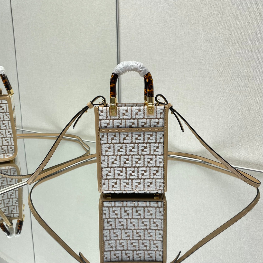 MINI SUNSHINE 18 IN WHITE WOOL AND CAMEL BROWN RAFFIA CALFSKIN TRIM mysite