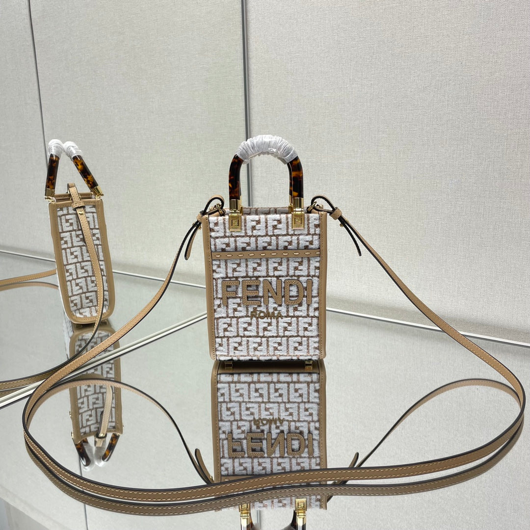 MINI SUNSHINE 18 IN WHITE WOOL AND CAMEL BROWN RAFFIA CALFSKIN TRIM mysite