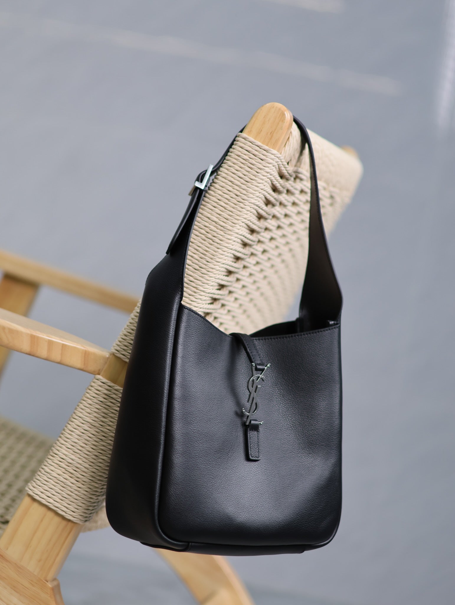 le 5a7 small 23cm black calfskin silver hardware mysite